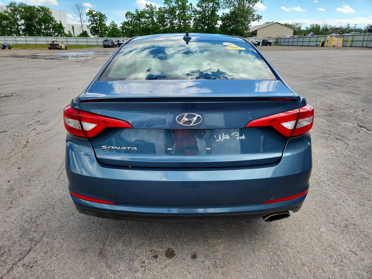 2015 Hyundai Sonata Se Blue vin: 5NPE24AF7FH215476