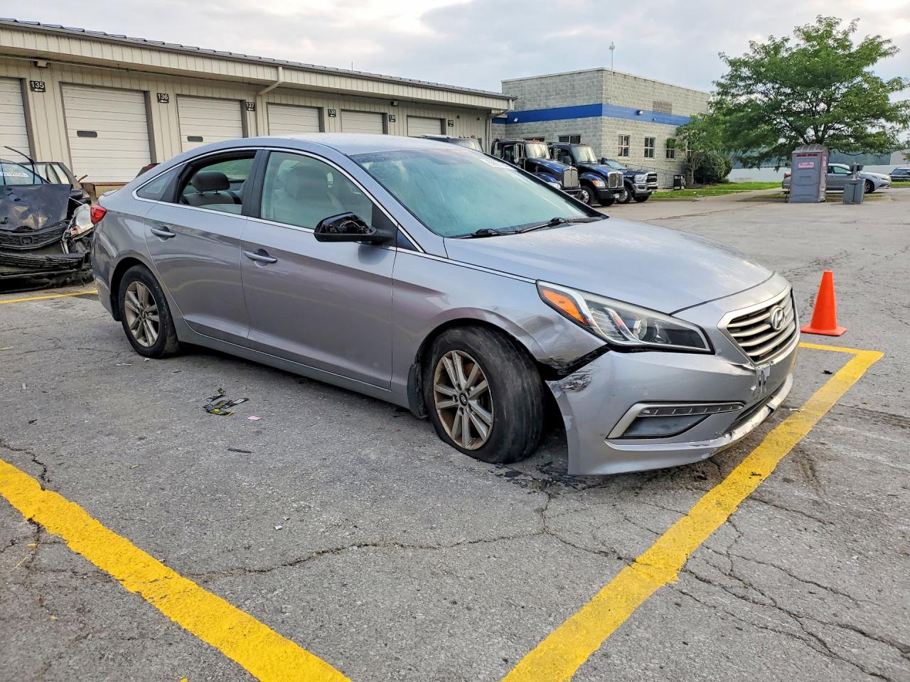 2015 Hyundai Sonata Se Silver vin: 5NPE24AF7FH222797