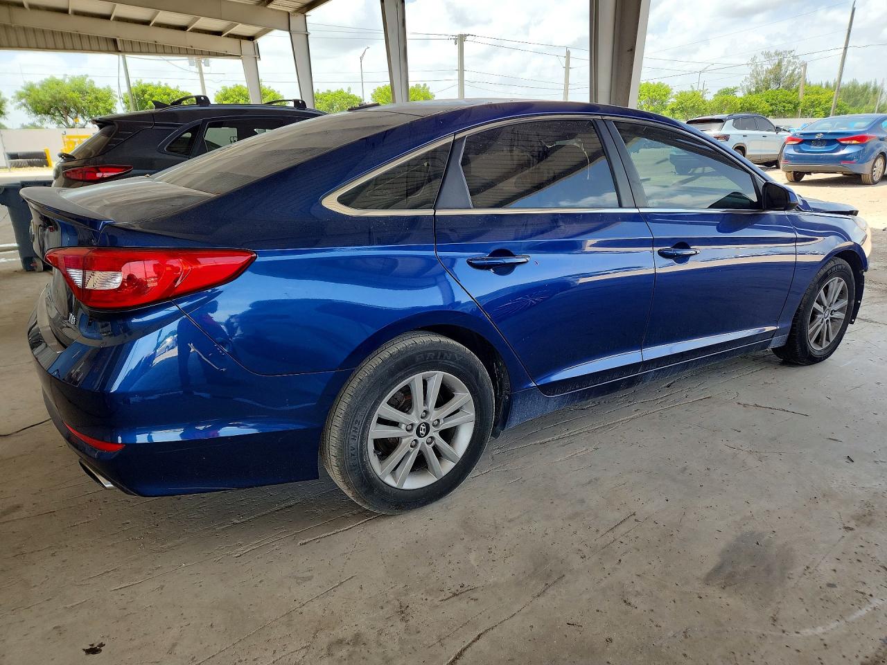 2015 Hyundai Sonata Se Blue vin: 5NPE24AF7FH226428