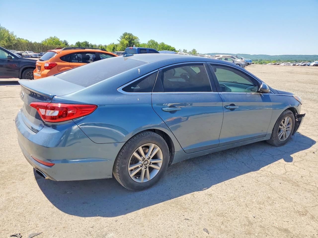 2015 Hyundai Sonata Se Синий vin: 5NPE24AF7FH236568