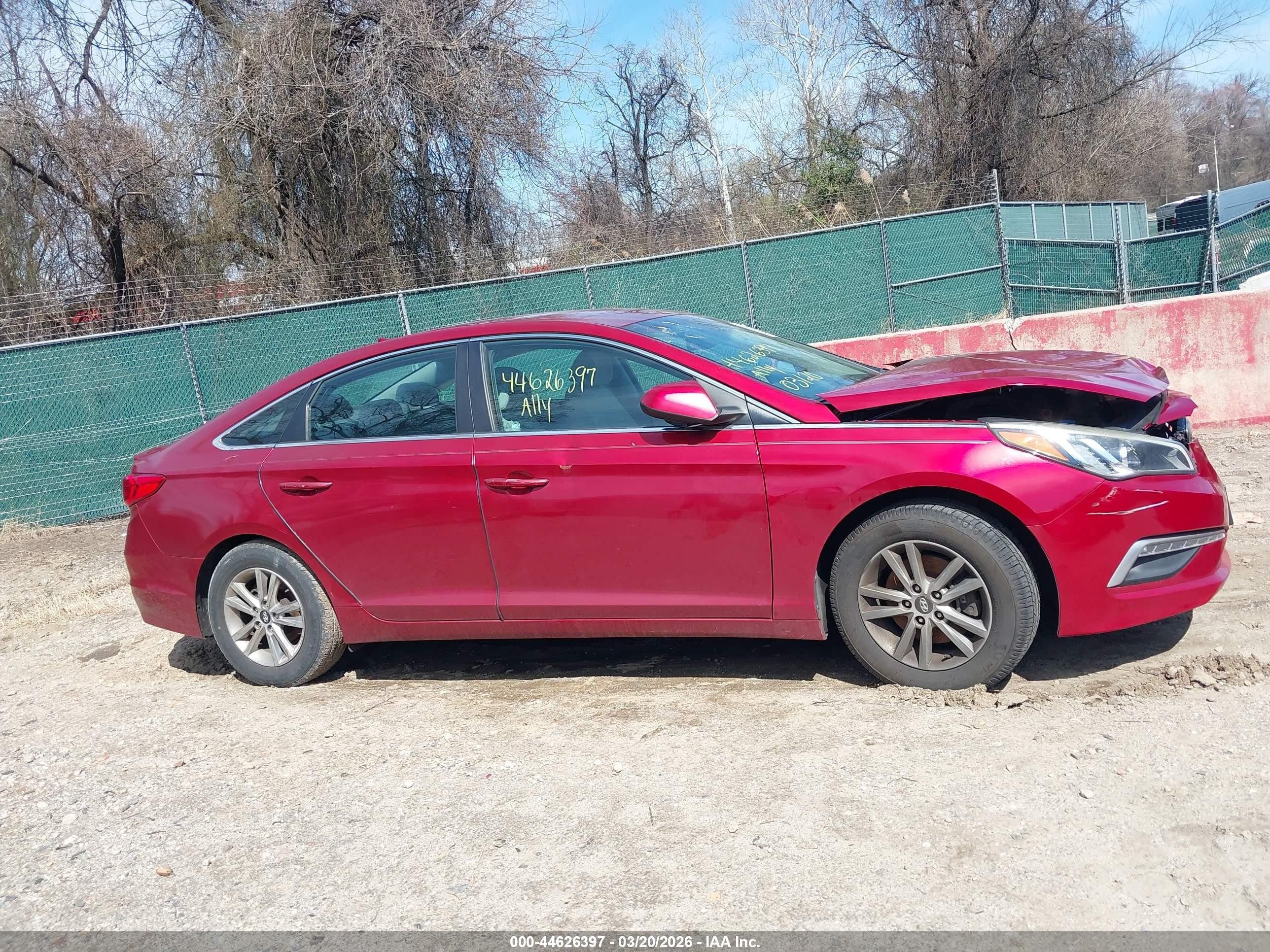 2015 Hyundai Sonata Se Red vin: 5NPE24AF7FH245805