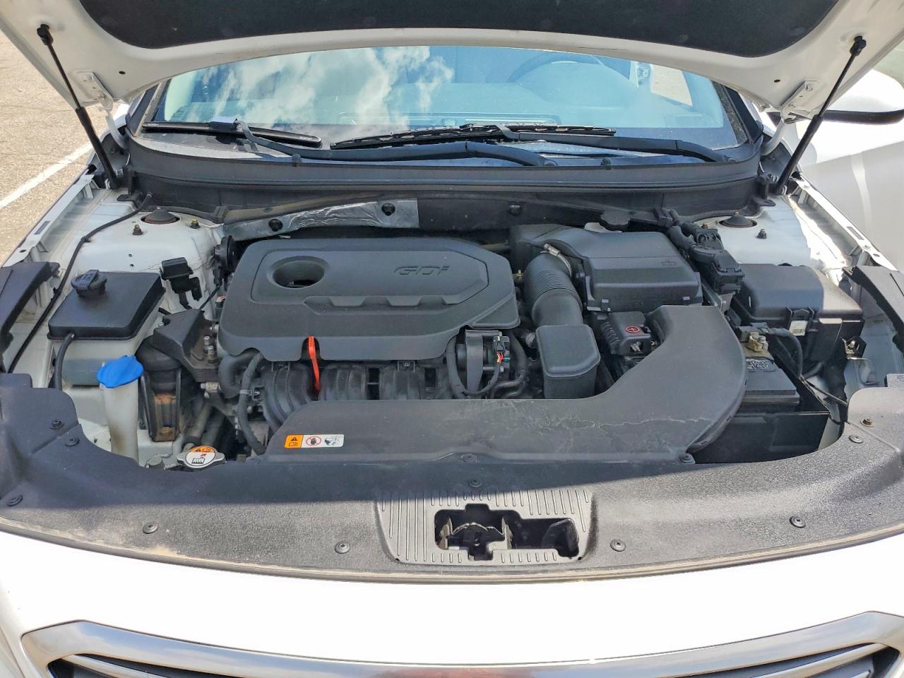 2015 Hyundai Sonata Se White vin: 5NPE24AF7FH247666