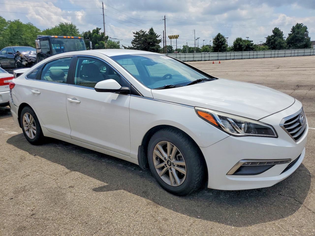 2015 Hyundai Sonata Se White vin: 5NPE24AF7FH247666