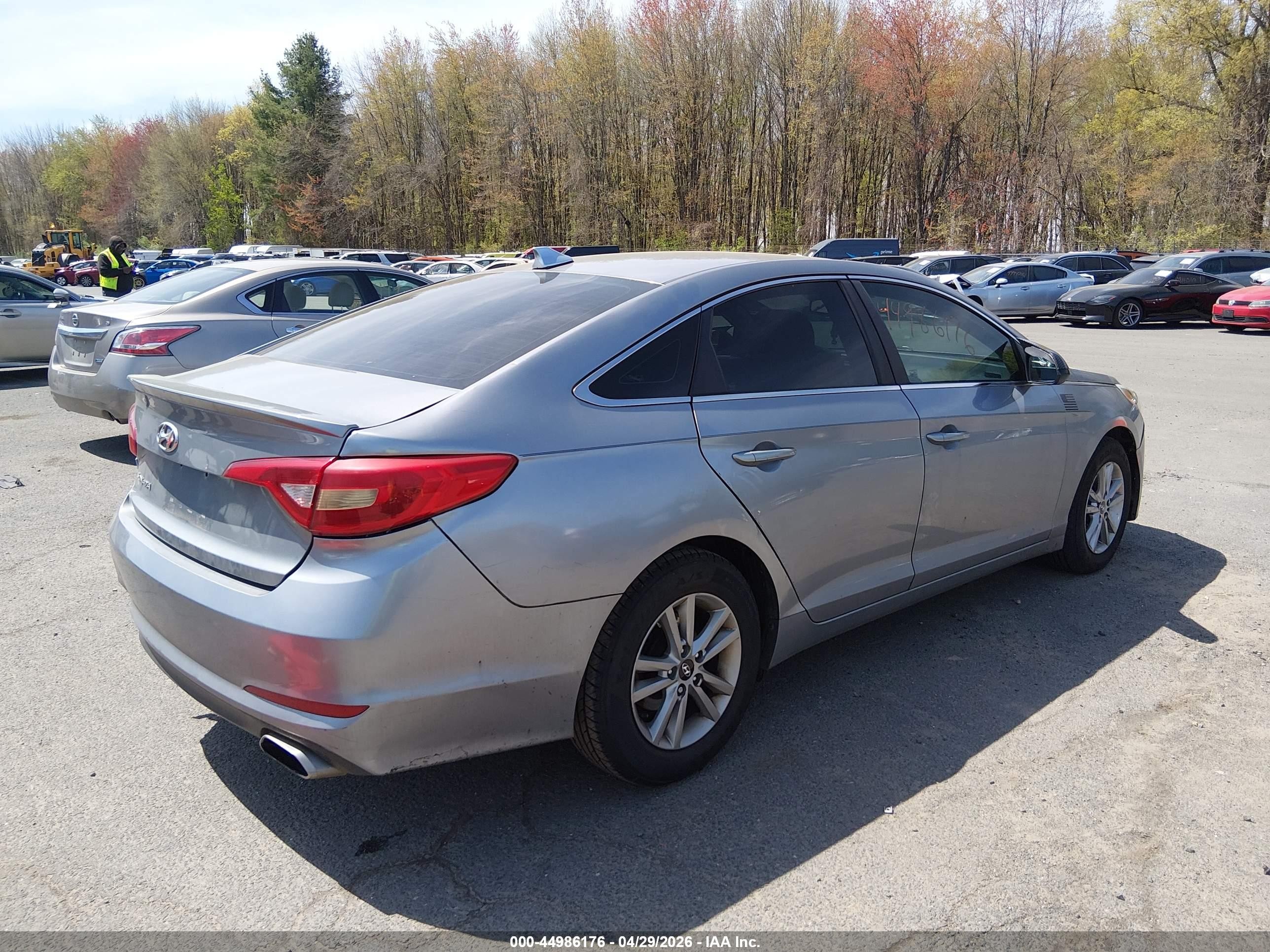 2016 Hyundai Sonata Se Серый vin: 5NPE24AF7GH297226