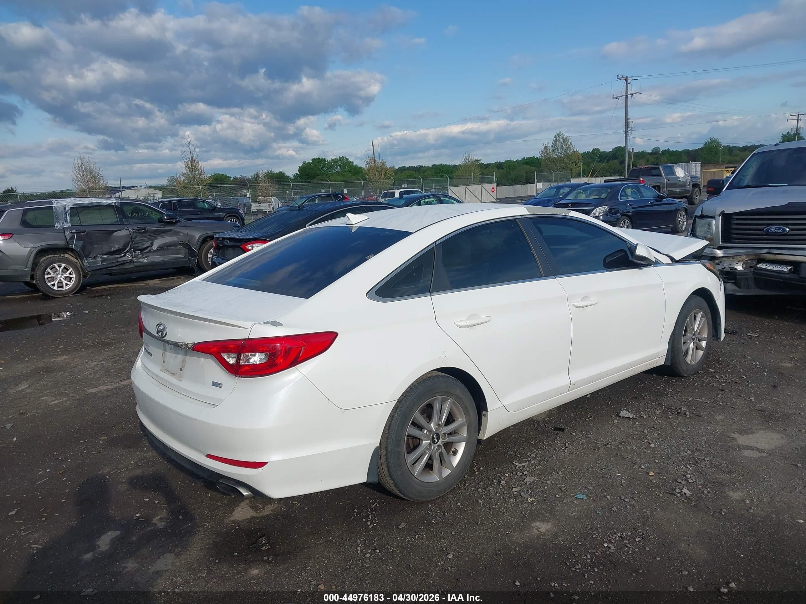 2016 Hyundai Sonata Se White vin: 5NPE24AF7GH301906