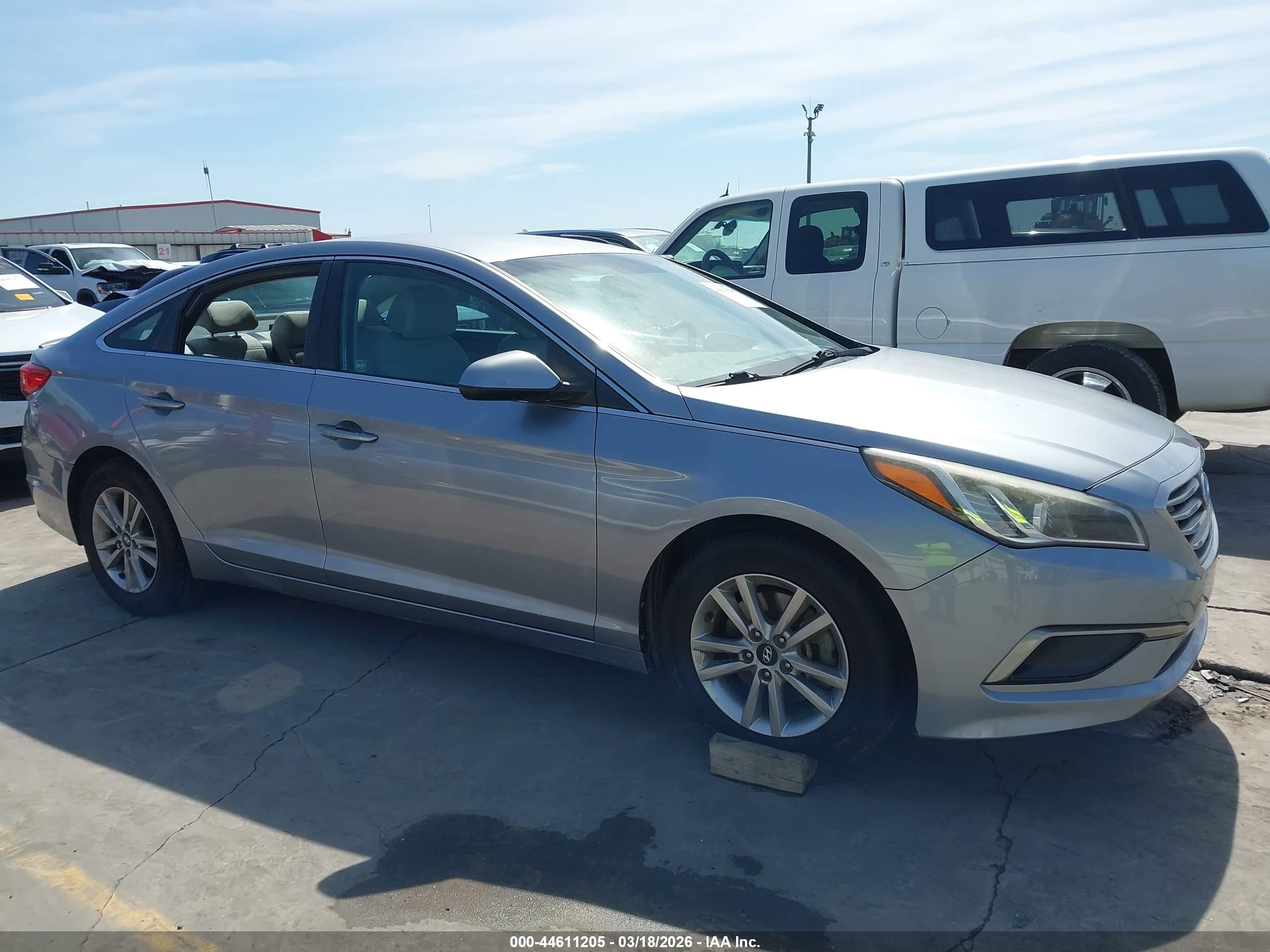 2016 Hyundai Sonata Se Gray vin: 5NPE24AF7GH333982
