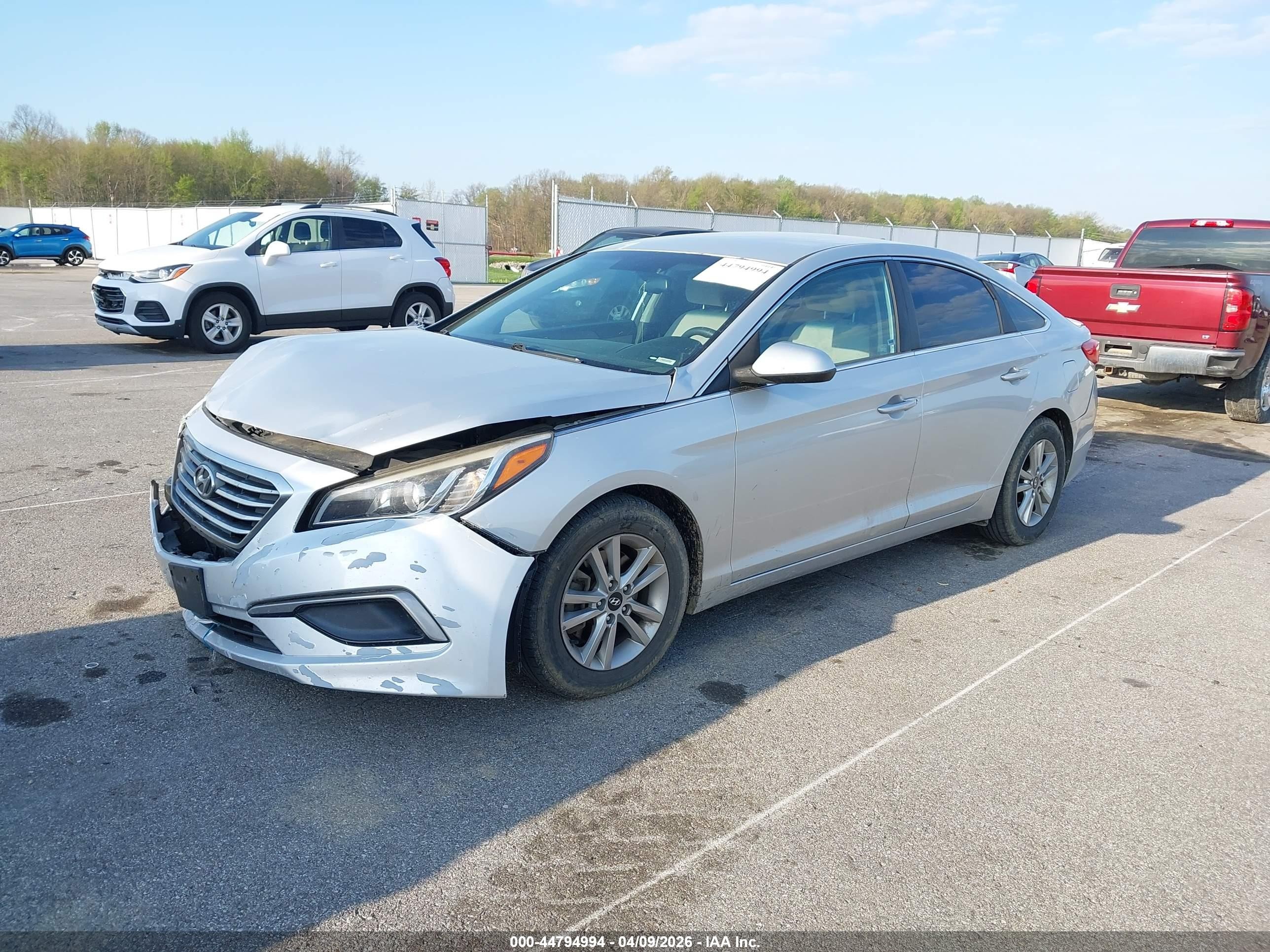 2016 Hyundai Sonata Se Silver vin: 5NPE24AF7GH368666