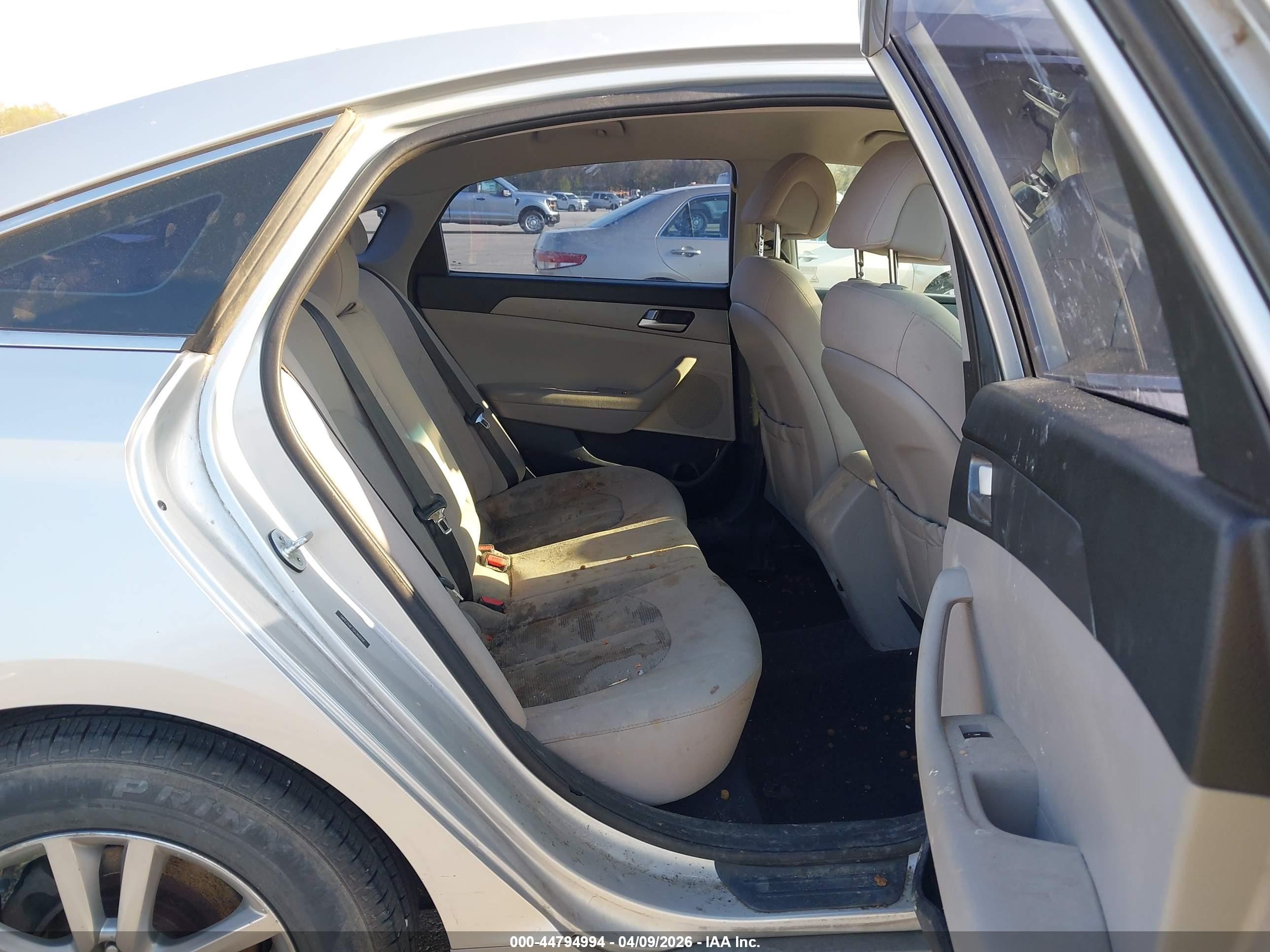 2016 Hyundai Sonata Se Silver vin: 5NPE24AF7GH368666