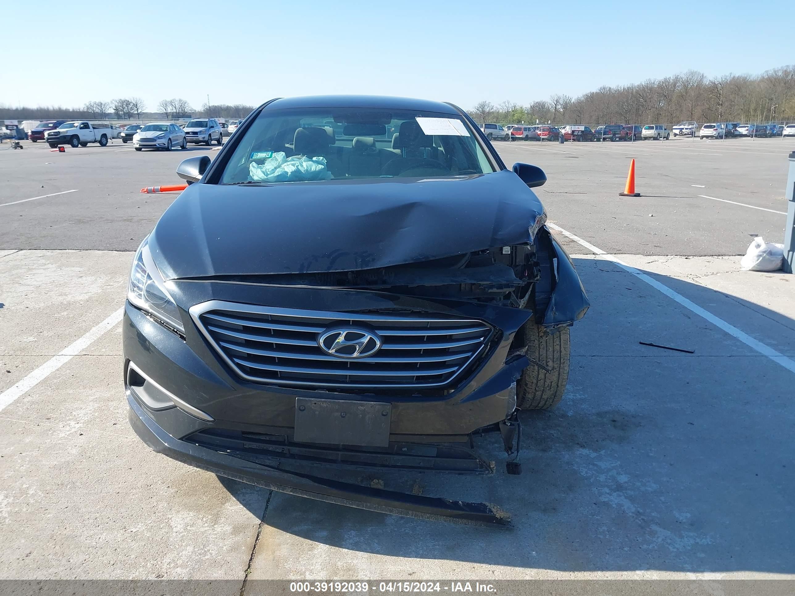 2017 Hyundai Sonata Black vin: 5NPE24AF7HH520527