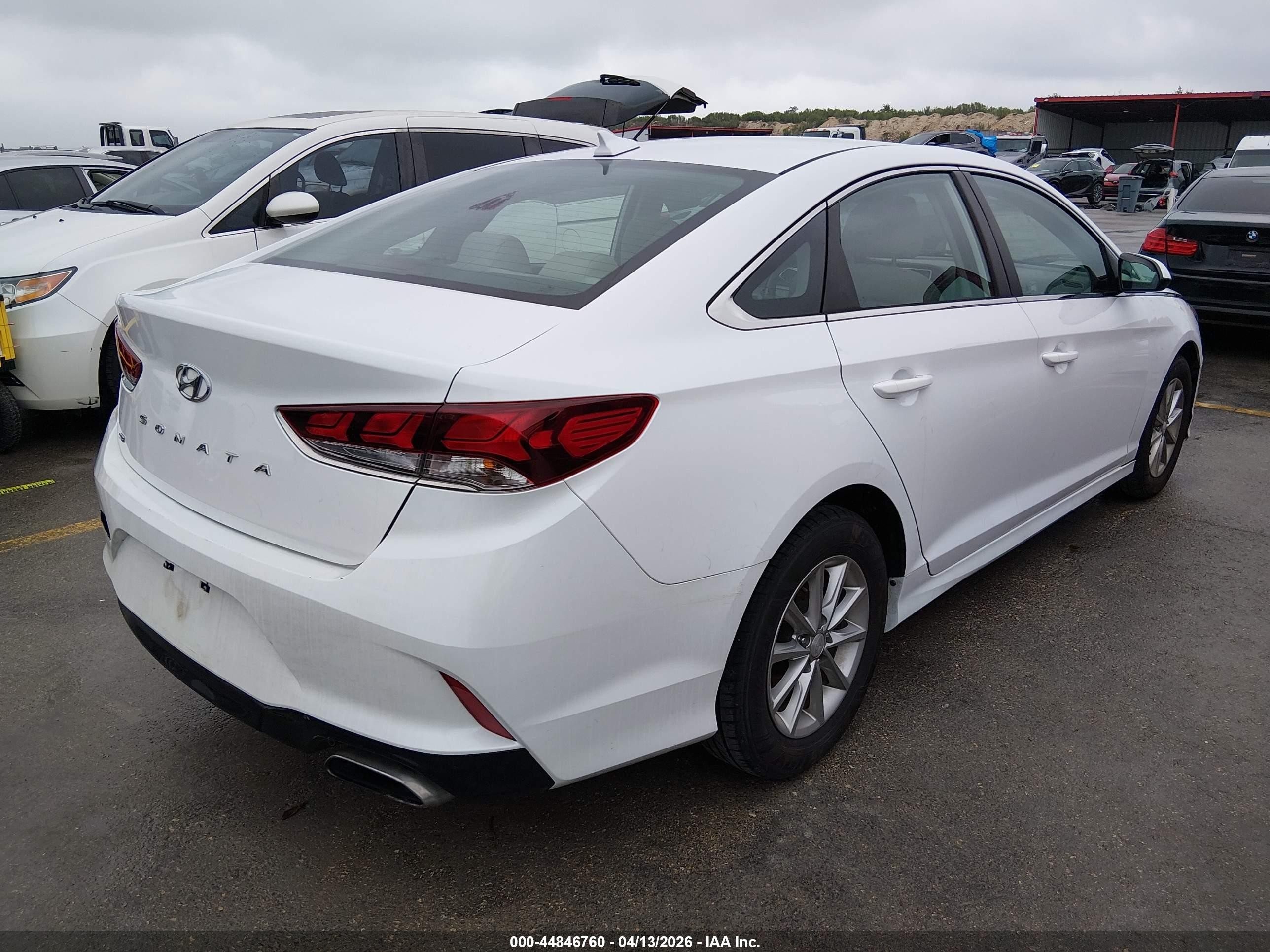 2019 Hyundai Sonata Se White vin: 5NPE24AF7KH800844
