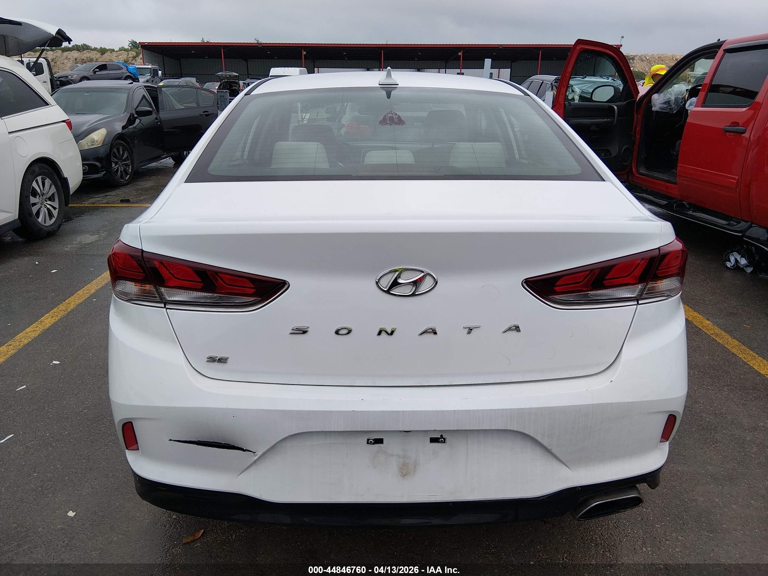2019 Hyundai Sonata Se White vin: 5NPE24AF7KH800844