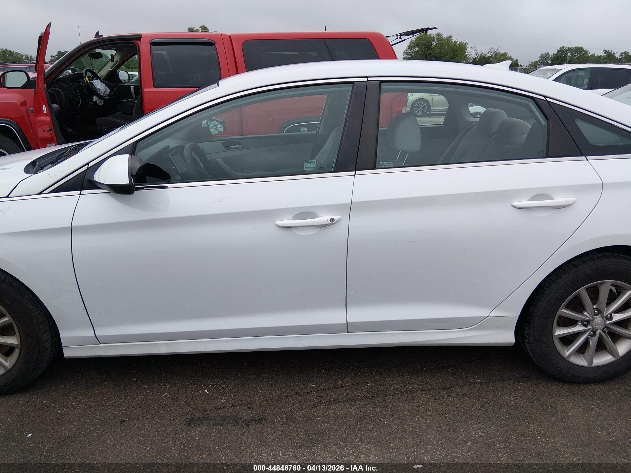 2019 Hyundai Sonata Se White vin: 5NPE24AF7KH800844