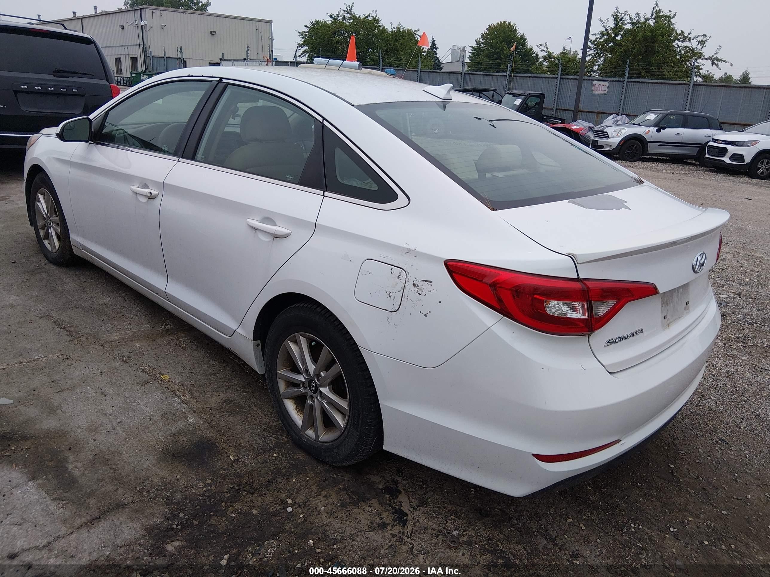 2015 Hyundai Sonata Se Белый vin: 5NPE24AF8FH012418