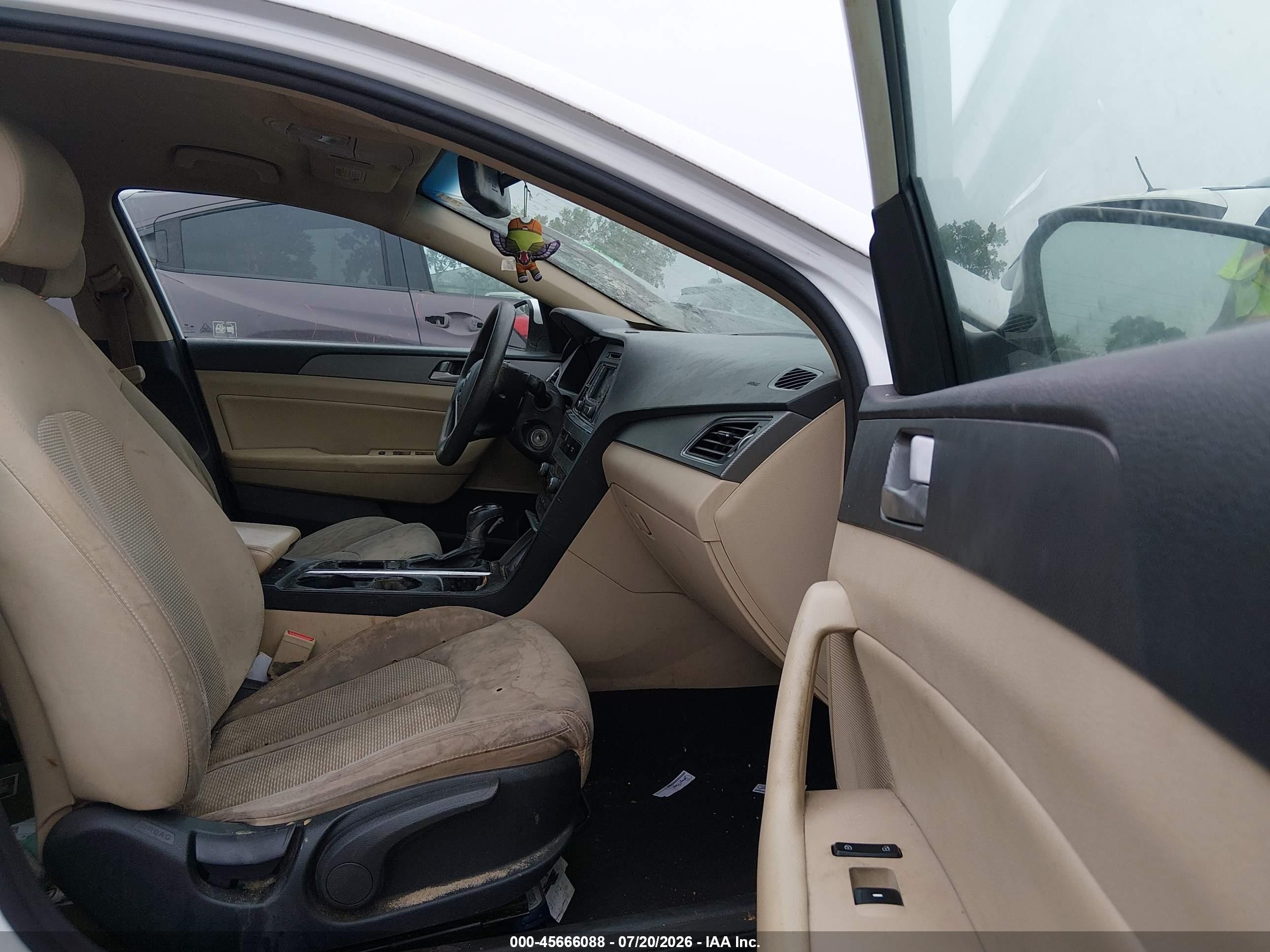 2015 Hyundai Sonata Se Белый vin: 5NPE24AF8FH012418