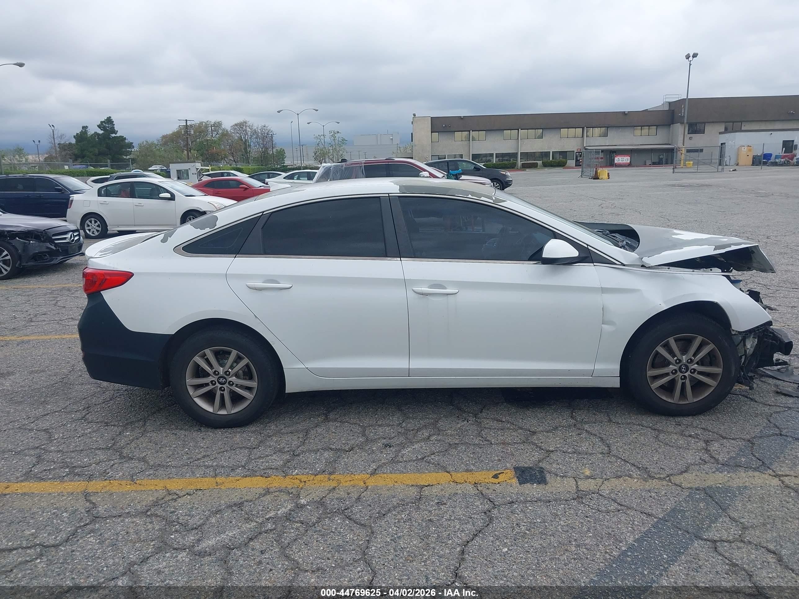 2015 Hyundai Sonata Se White vin: 5NPE24AF8FH014105
