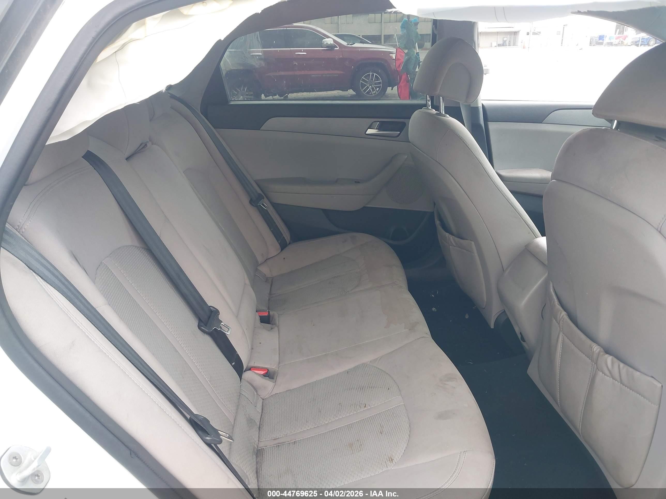 2015 Hyundai Sonata Se White vin: 5NPE24AF8FH014105