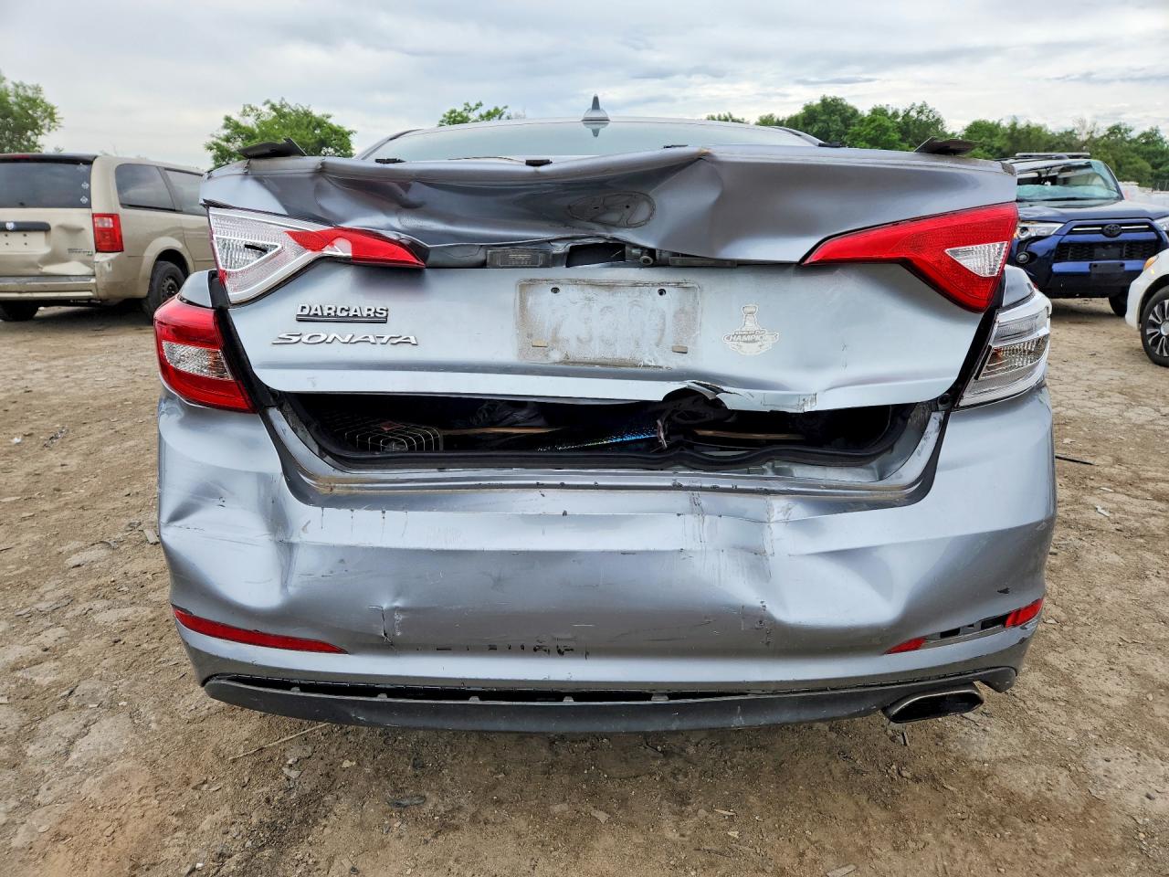2015 Hyundai Sonata Se Серебряный vin: 5NPE24AF8FH014265