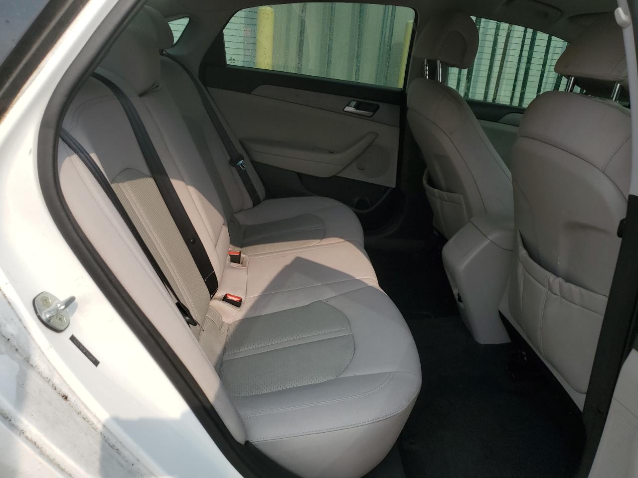 2015 Hyundai Sonata Se White vin: 5NPE24AF8FH026819