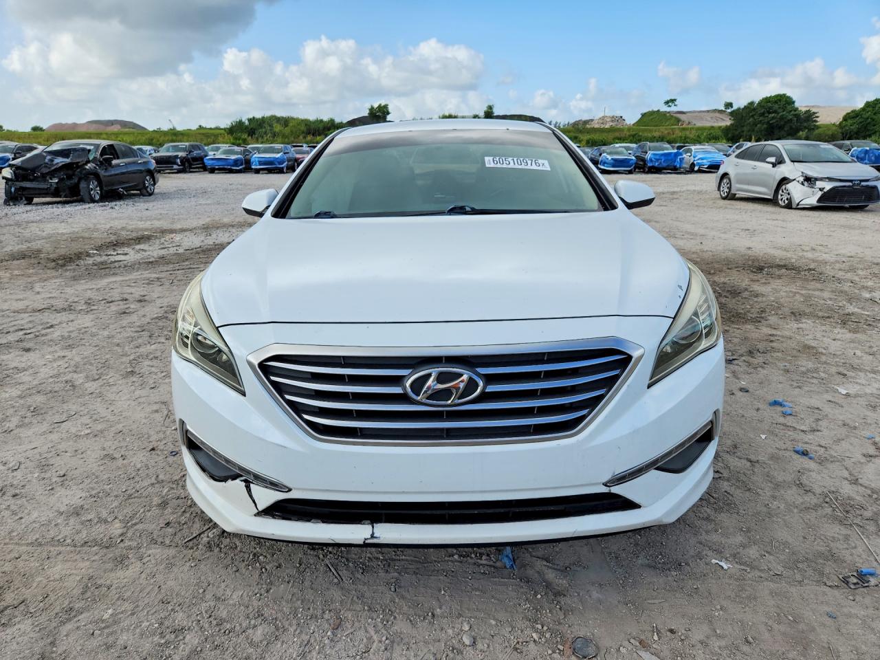 2015 Hyundai Sonata Se White vin: 5NPE24AF8FH067371