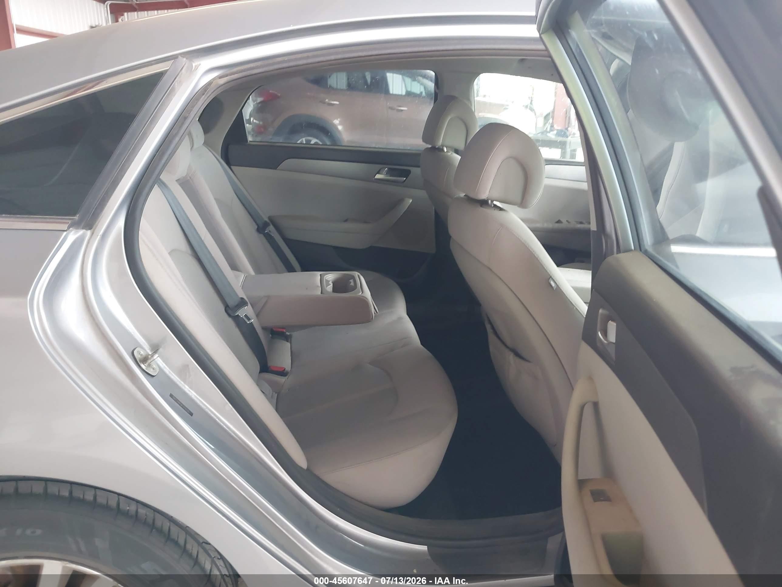 2015 Hyundai Sonata Se Silver vin: 5NPE24AF8FH118335
