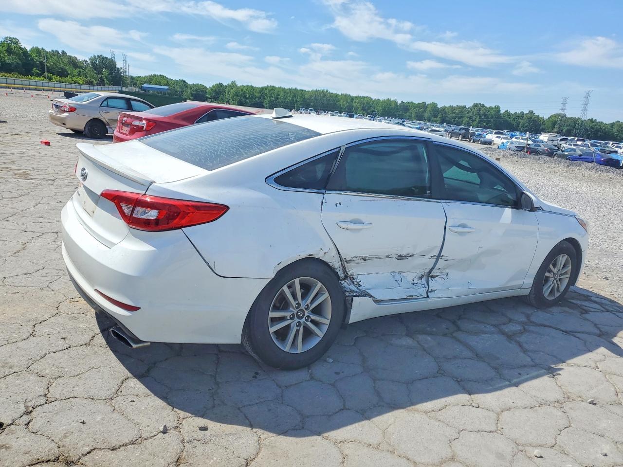 2015 Hyundai Sonata Se White vin: 5NPE24AF8FH121090