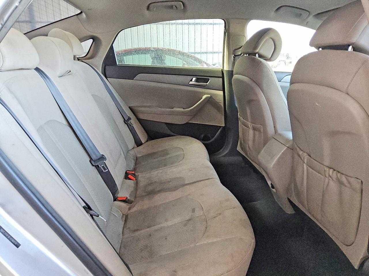2015 Hyundai Sonata Se Серебряный vin: 5NPE24AF8FH146474