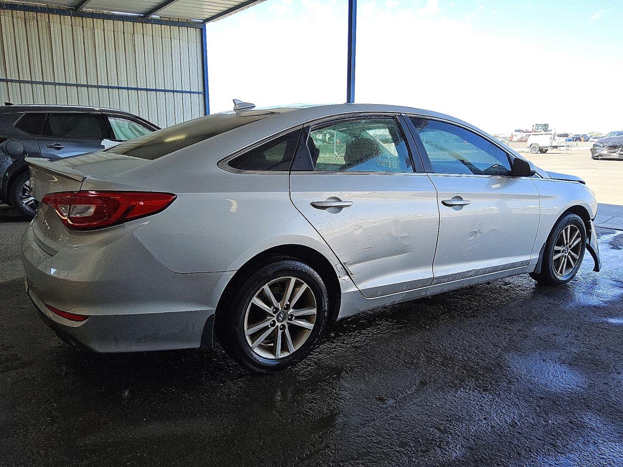 2015 Hyundai Sonata Se Серебряный vin: 5NPE24AF8FH146474