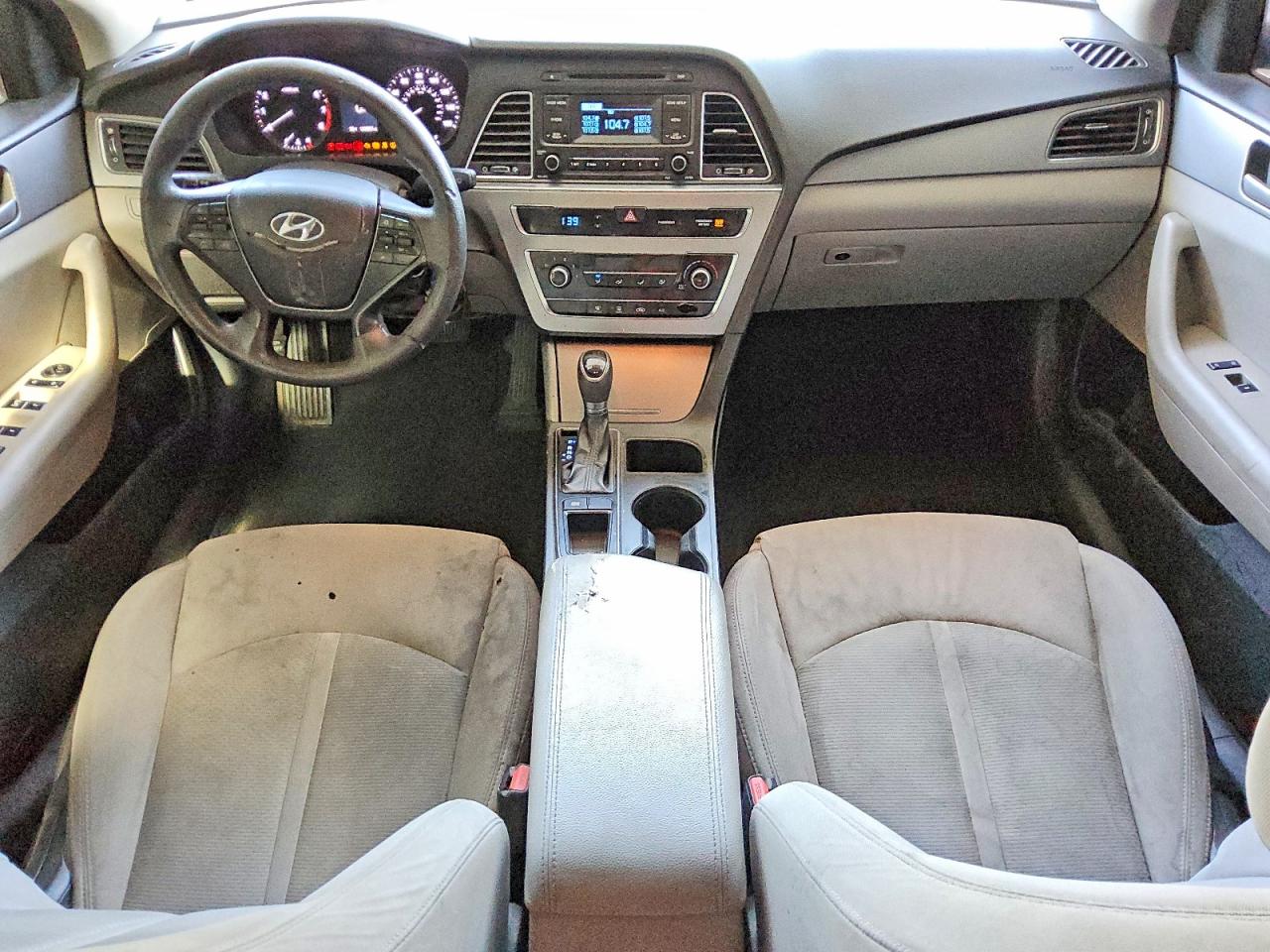 2015 Hyundai Sonata Se Серебряный vin: 5NPE24AF8FH146474