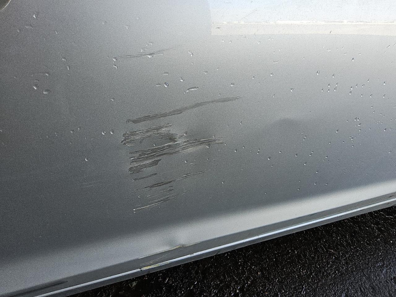 2015 Hyundai Sonata Se Серебряный vin: 5NPE24AF8FH146474 Damage: Right Front Door, Dent(S) W/ Paint Dmg, > 12 Inches