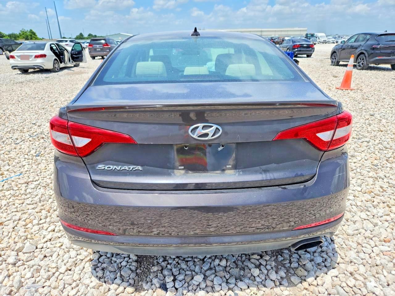 2015 Hyundai Sonata Se Brown vin: 5NPE24AF8FH146829