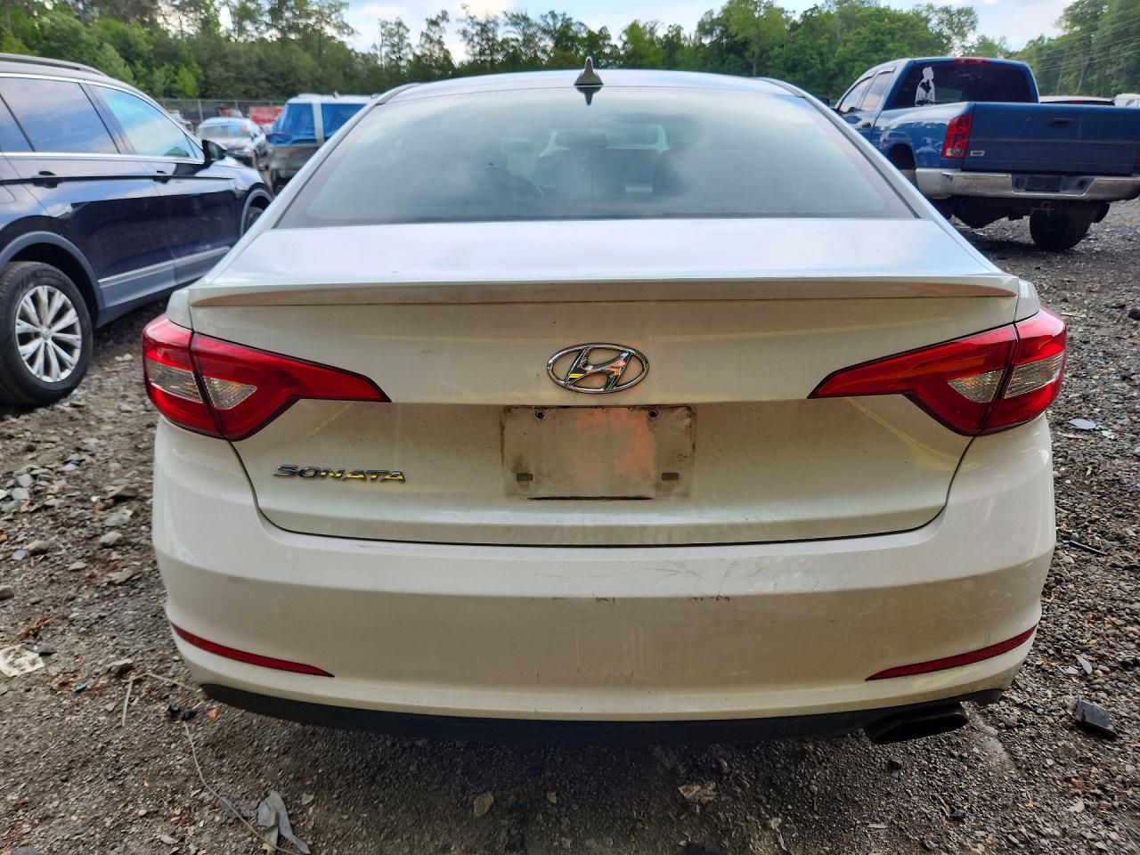 2015 Hyundai Sonata Se Белый vin: 5NPE24AF8FH159208
