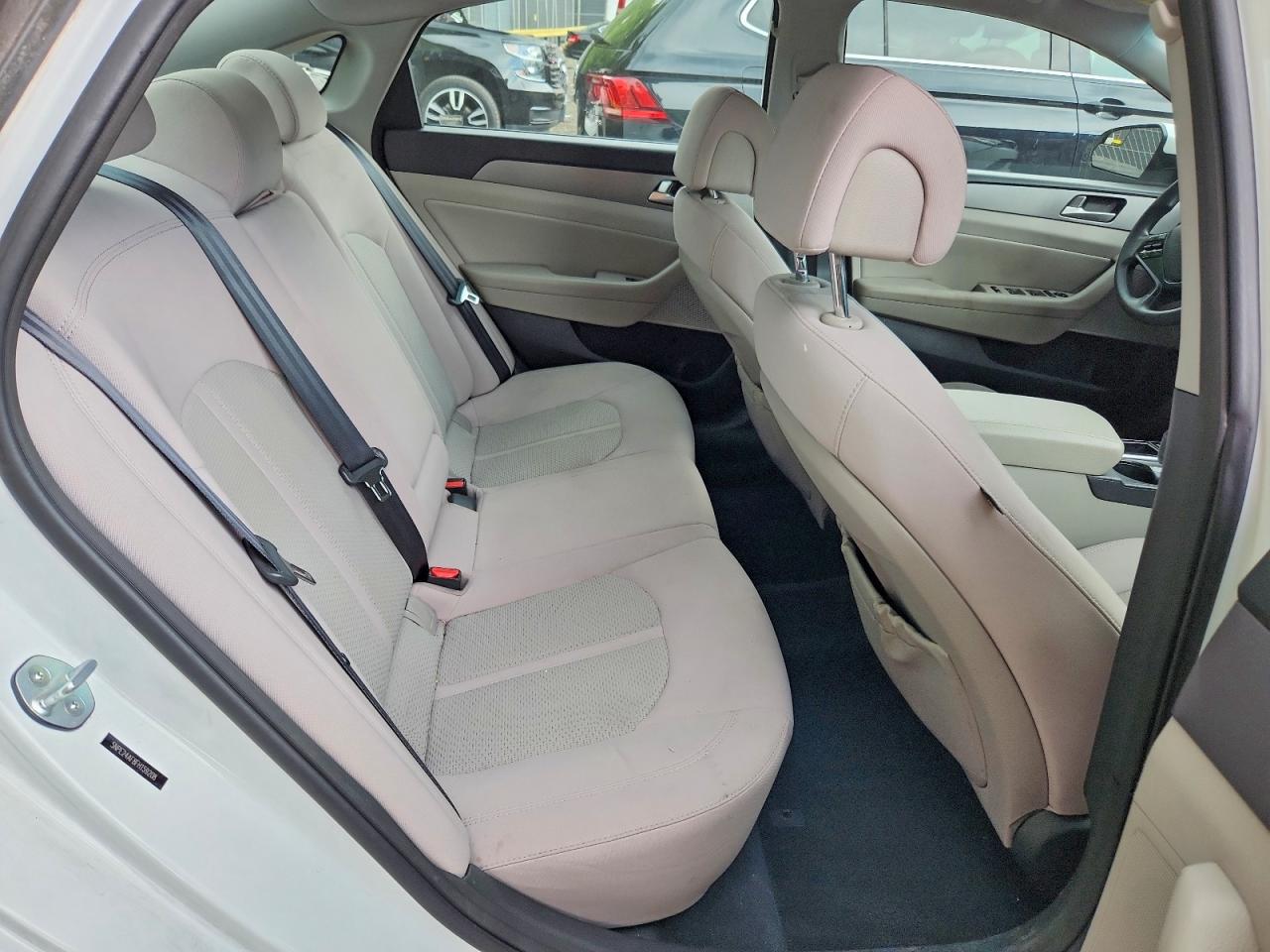 2015 Hyundai Sonata Se Белый vin: 5NPE24AF8FH159208