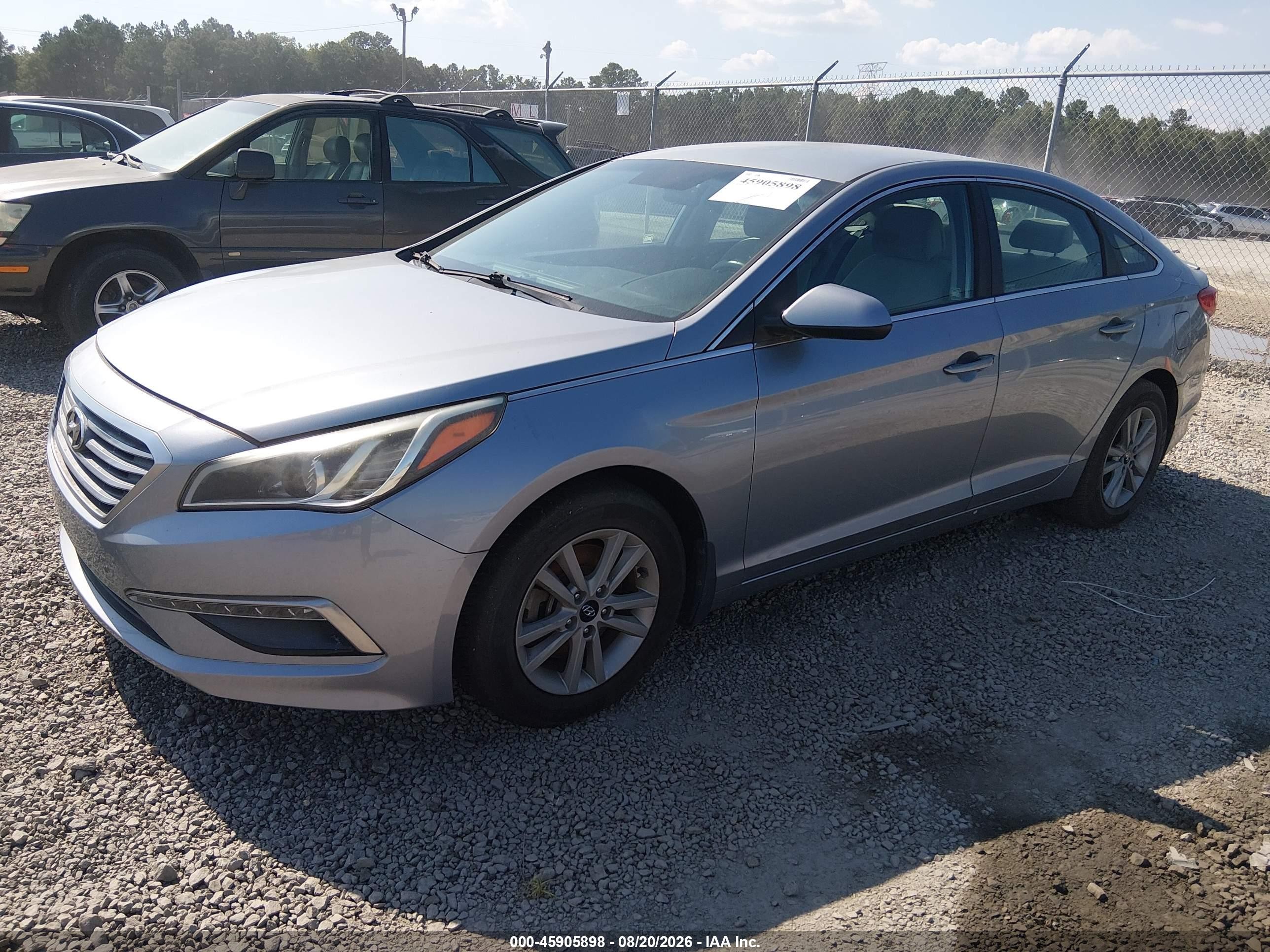2015 Hyundai Sonata Se Серебряный vin: 5NPE24AF8FH167552