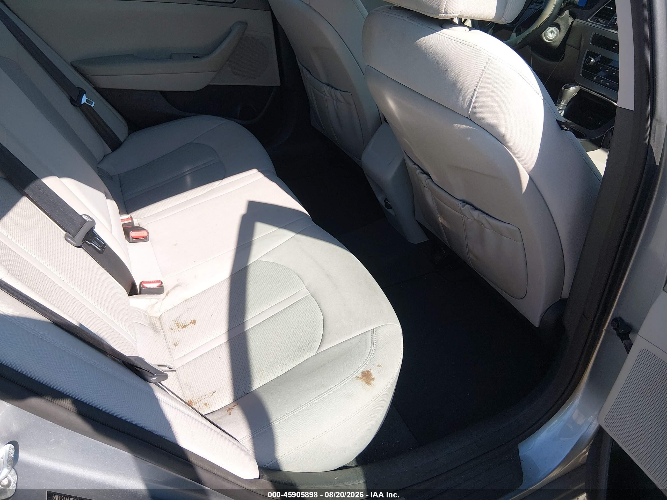 2015 Hyundai Sonata Se Серебряный vin: 5NPE24AF8FH167552