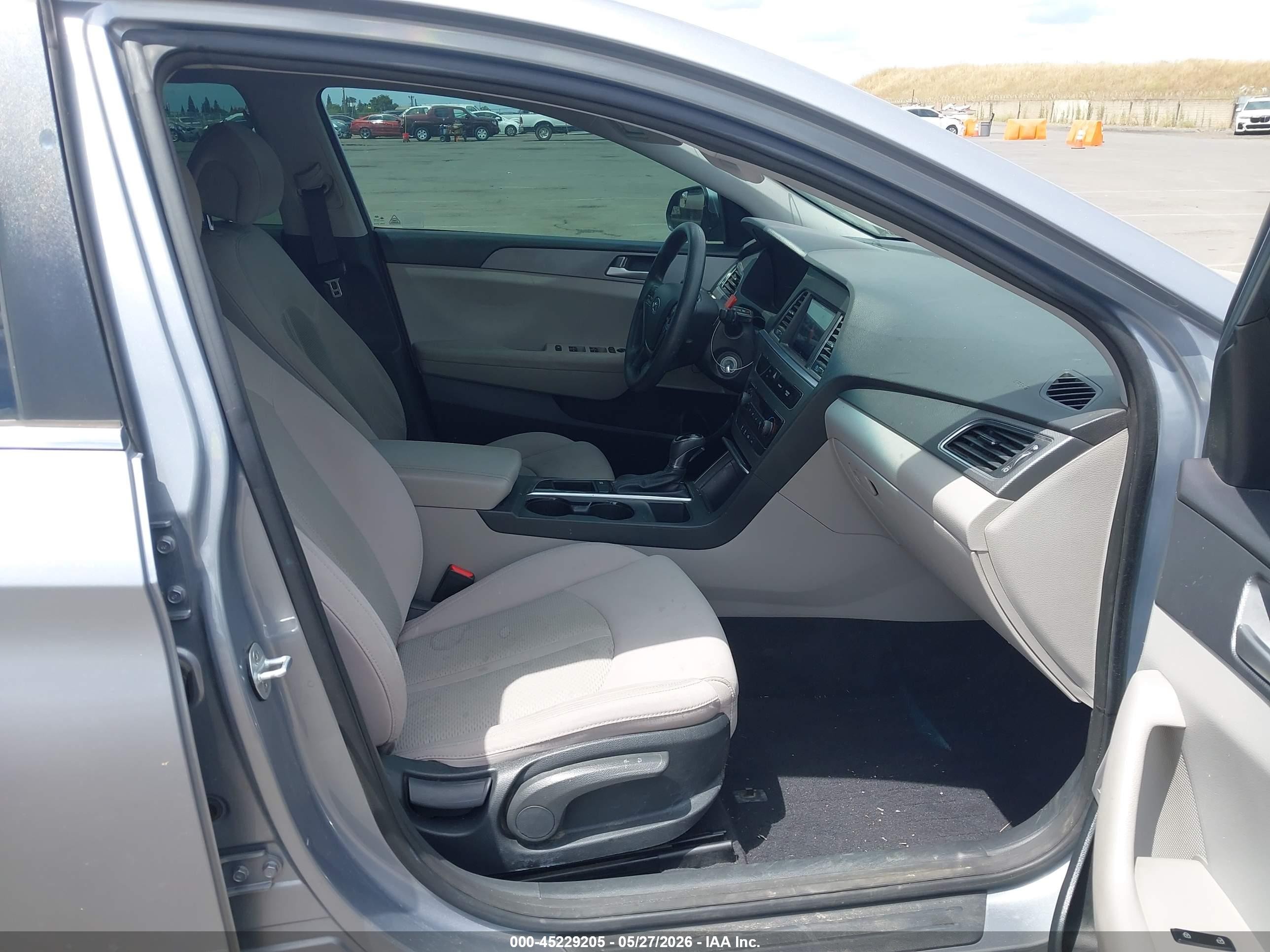 2015 Hyundai Sonata Se Gray vin: 5NPE24AF8FH167888