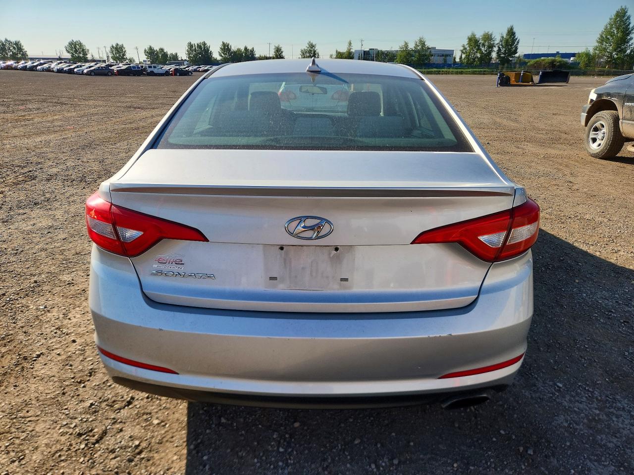 2015 Hyundai Sonata Se Silver vin: 5NPE24AF8FH191043