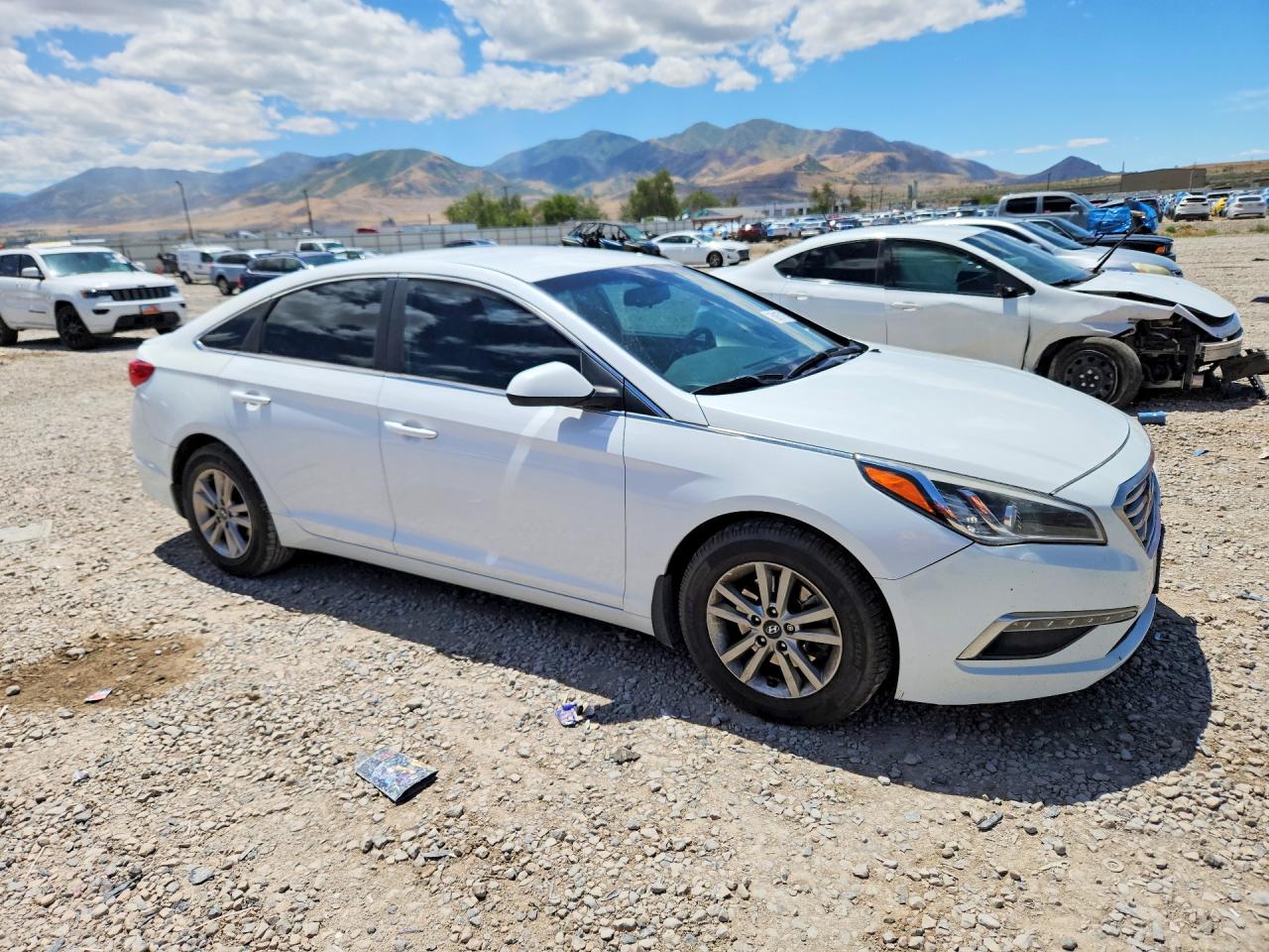 2015 Hyundai Sonata Se White vin: 5NPE24AF8FH237647