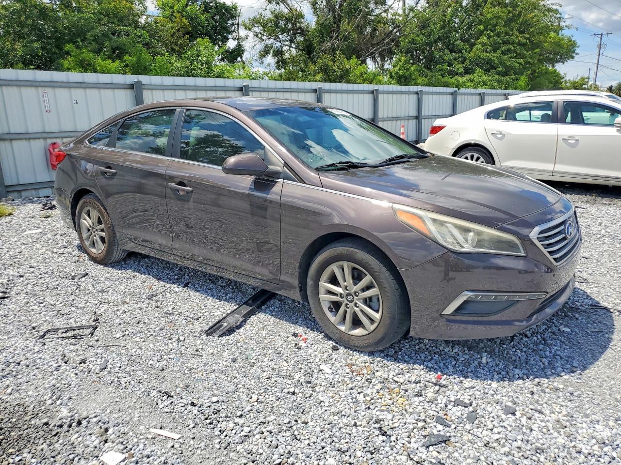 2015 Hyundai Sonata Se Коричневый vin: 5NPE24AF8FH241133