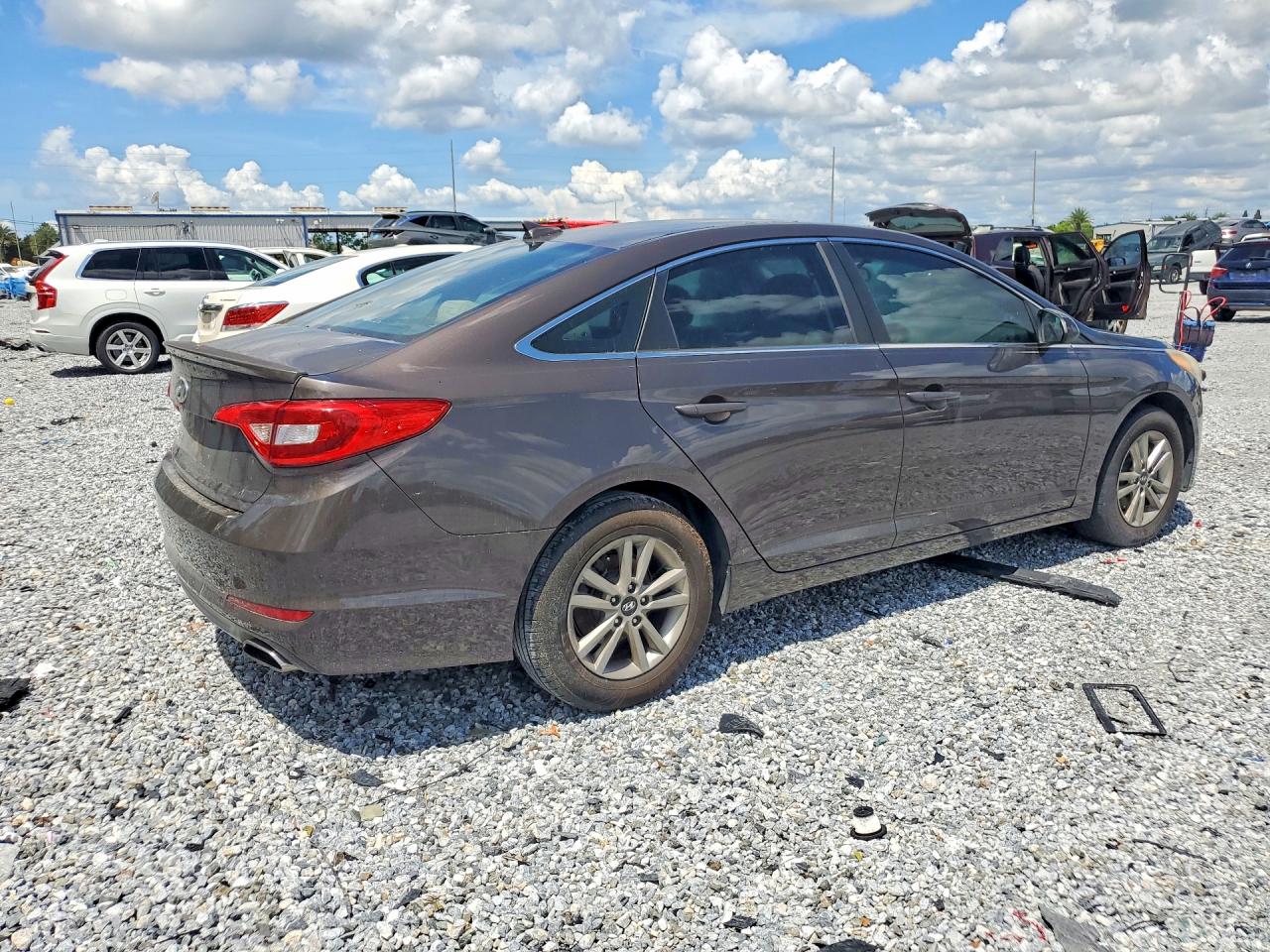2015 Hyundai Sonata Se Коричневый vin: 5NPE24AF8FH241133