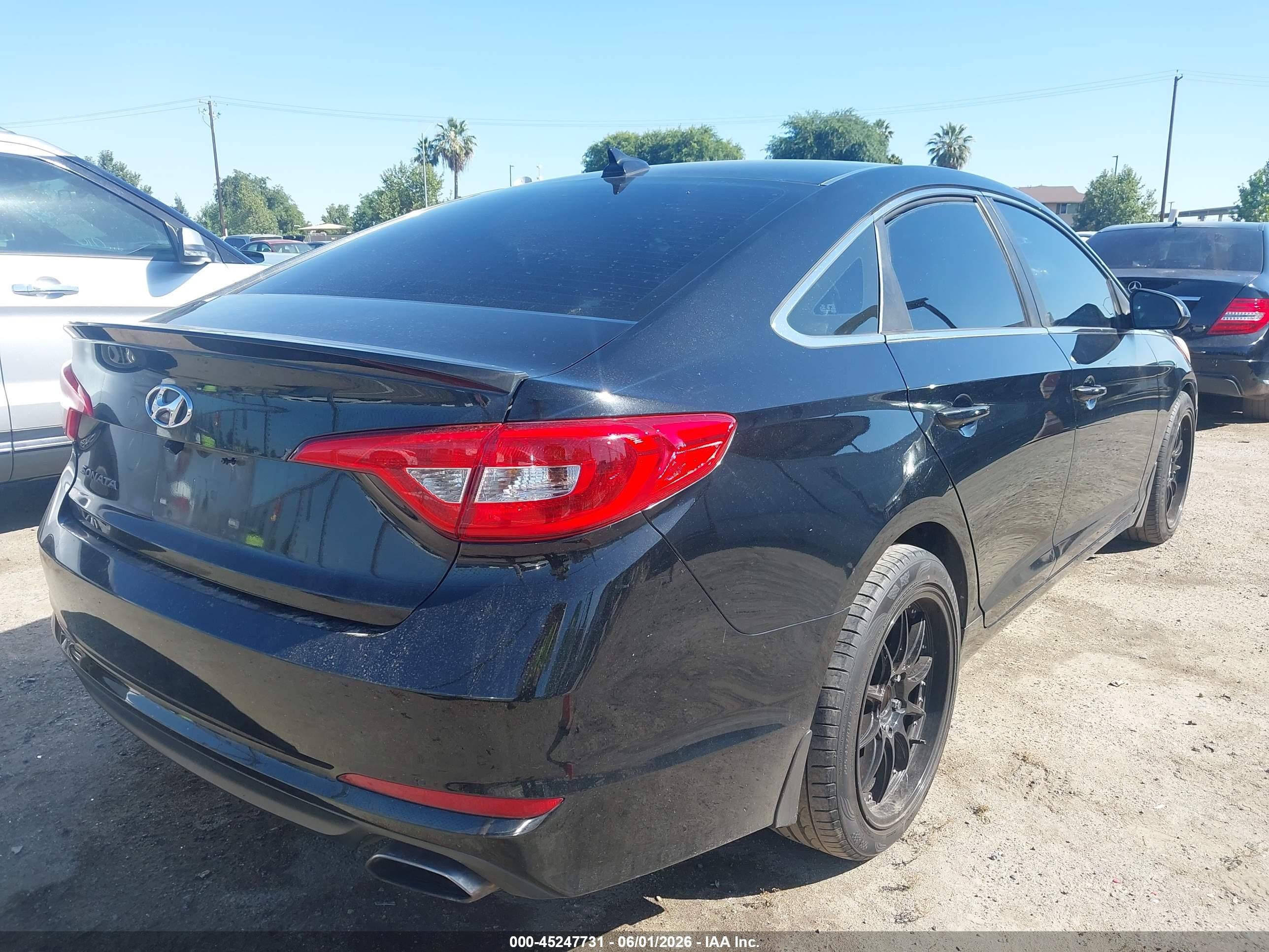2015 Hyundai Sonata Se Black vin: 5NPE24AF8FH243528