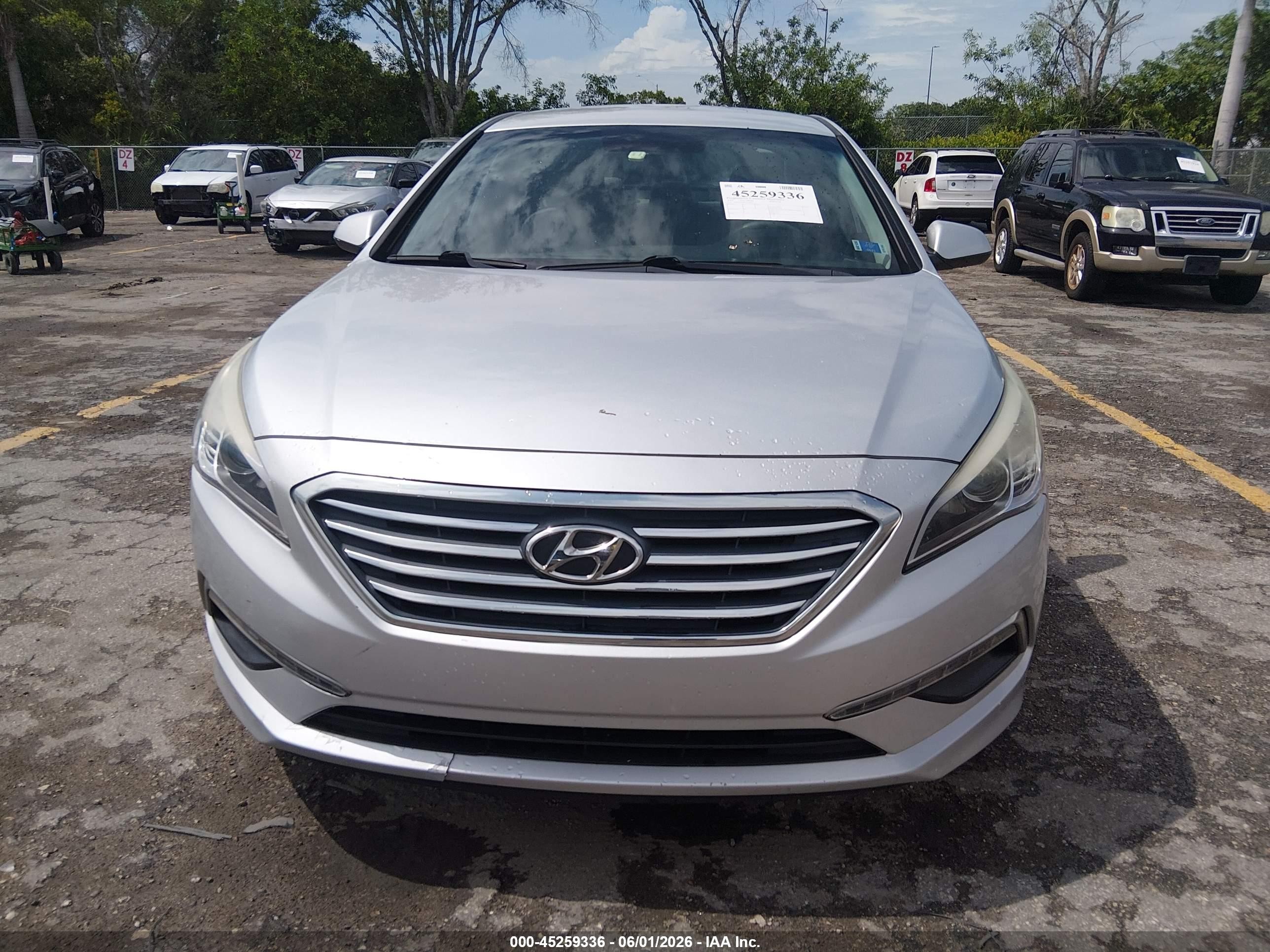 2015 Hyundai Sonata Se Silver vin: 5NPE24AF8FH248857