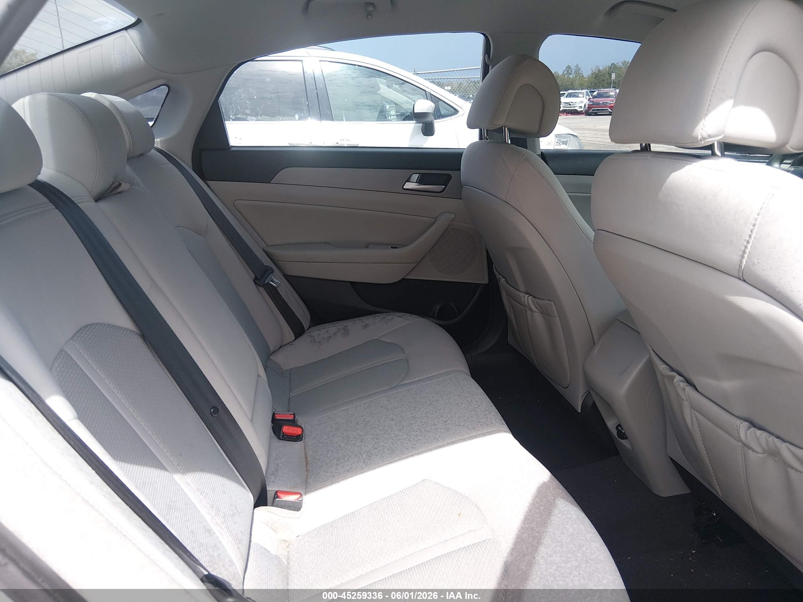 2015 Hyundai Sonata Se Silver vin: 5NPE24AF8FH248857