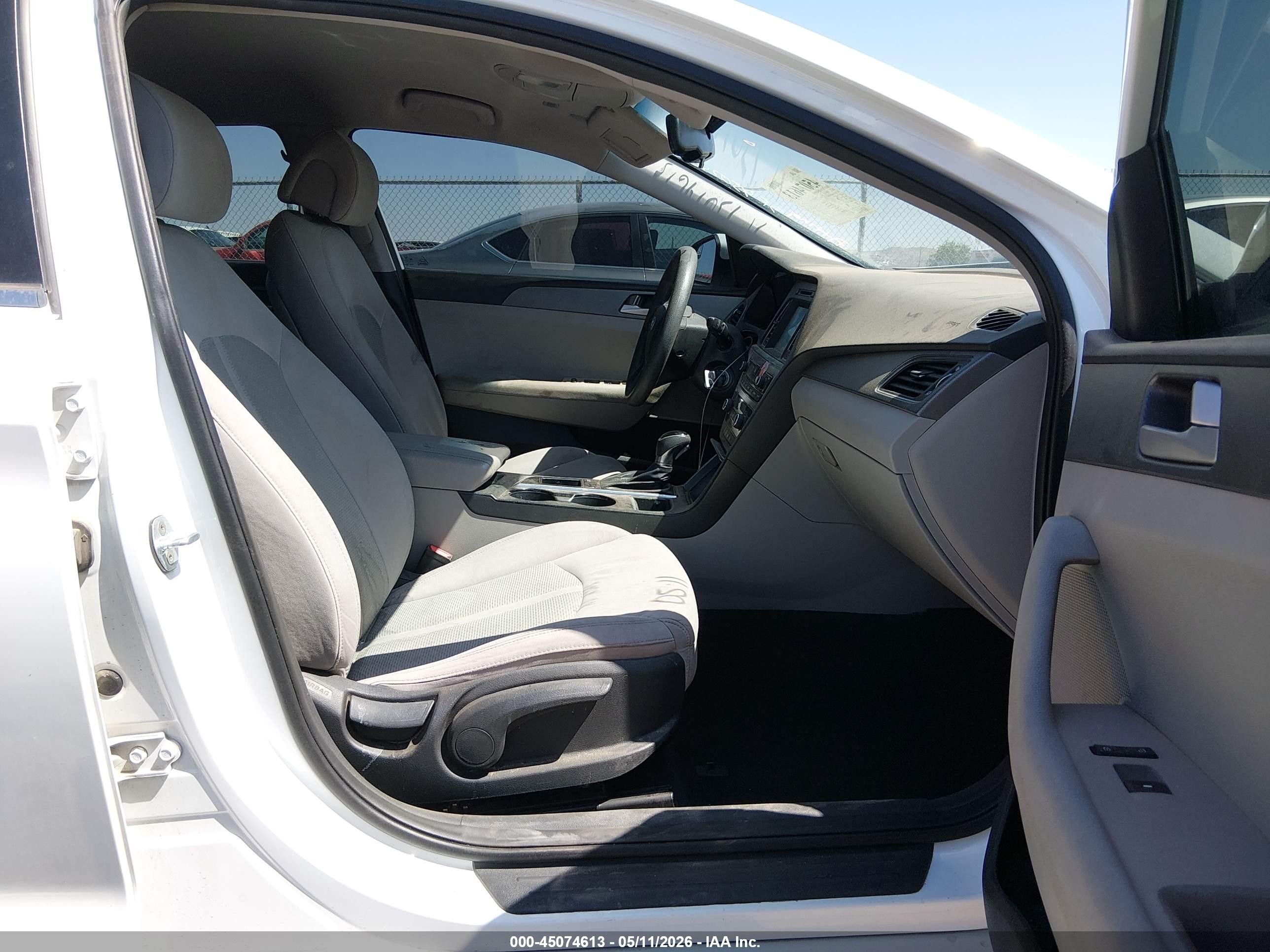 2016 Hyundai Sonata Se White vin: 5NPE24AF8GH267264