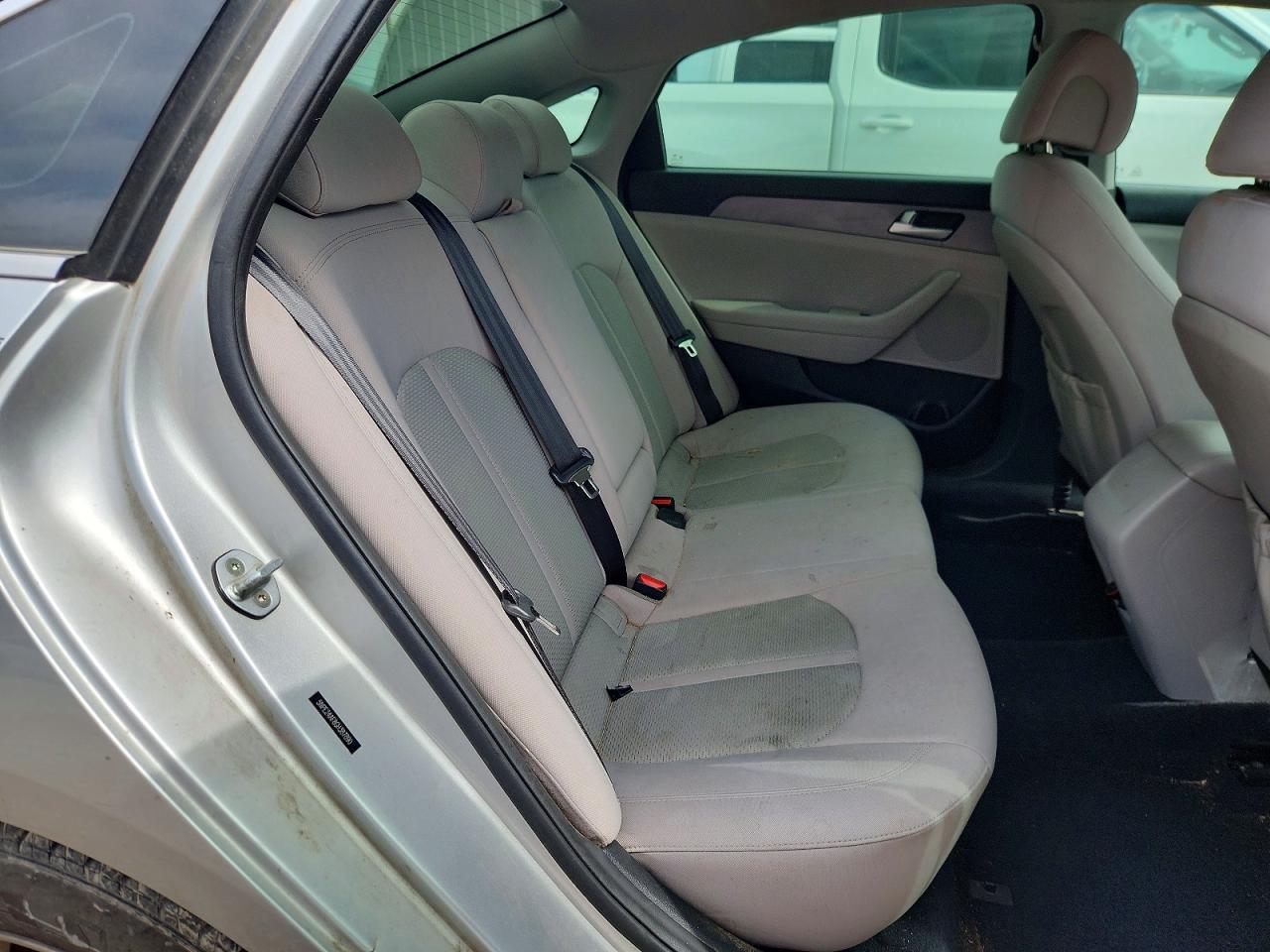 2016 Hyundai Sonata Se Серебряный vin: 5NPE24AF8GH387890
