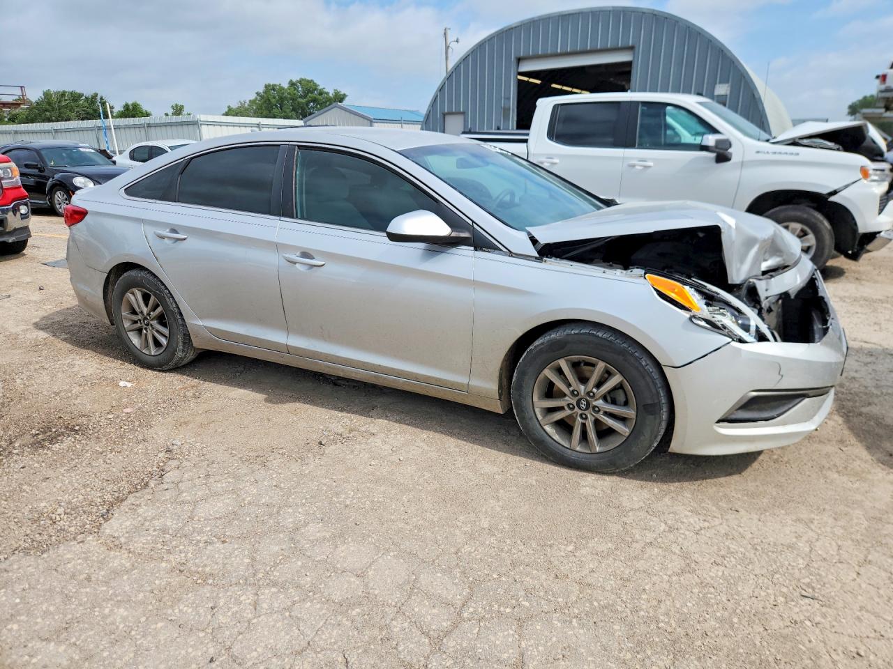 2016 Hyundai Sonata Se Серебряный vin: 5NPE24AF8GH387890