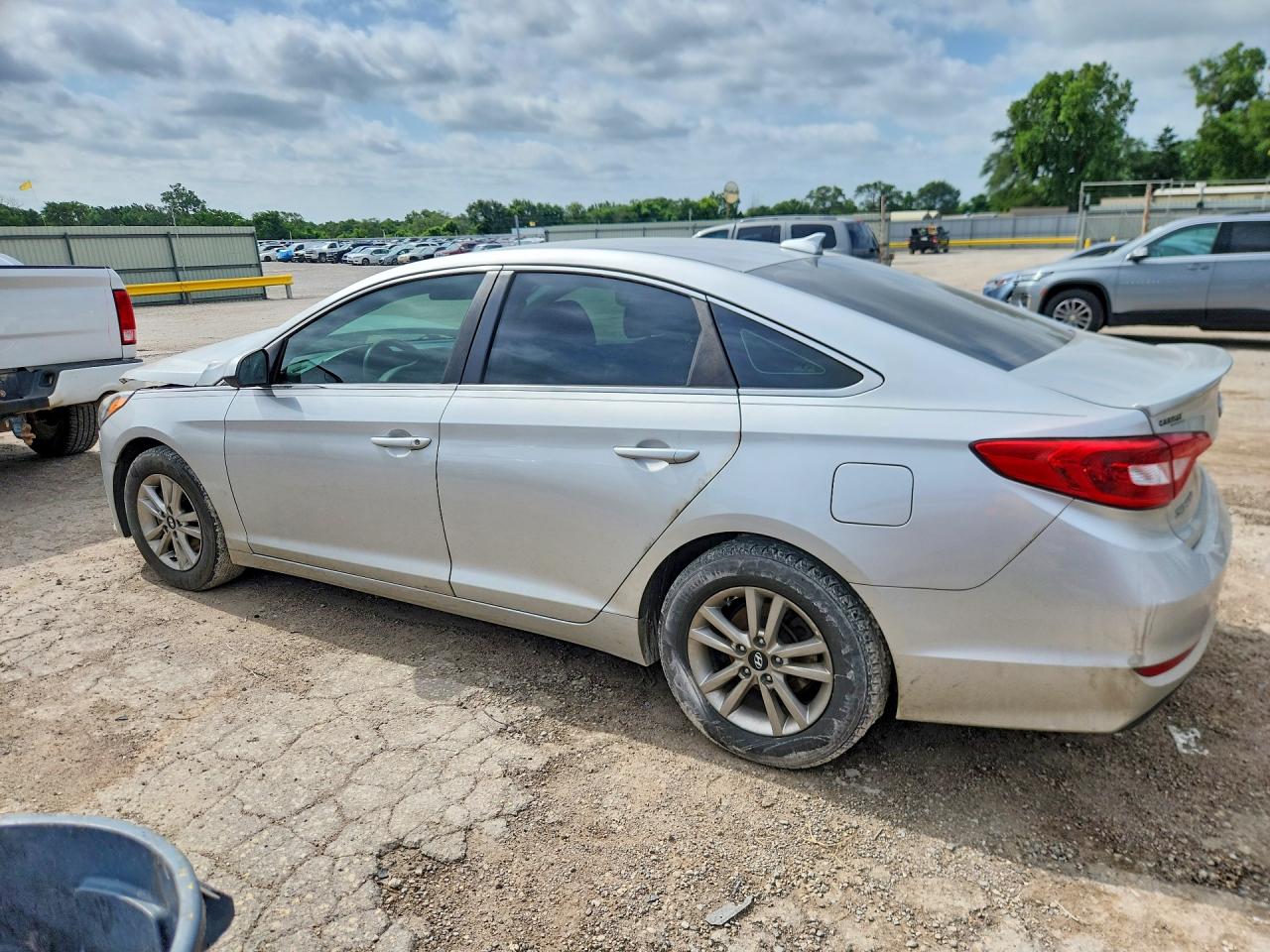 2016 Hyundai Sonata Se Серебряный vin: 5NPE24AF8GH387890