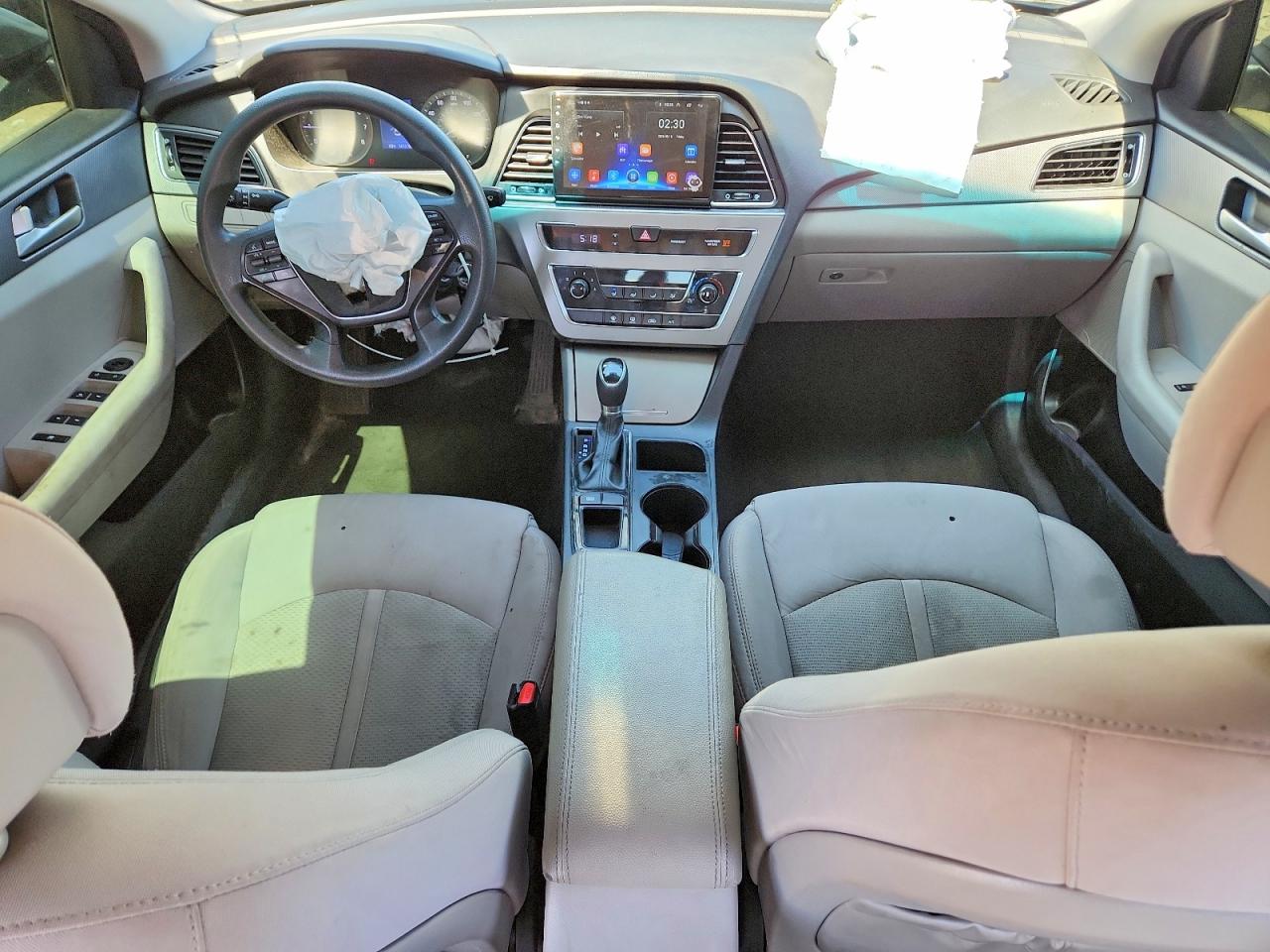 2017 Hyundai Sonata Silver vin: 5NPE24AF8HH548966