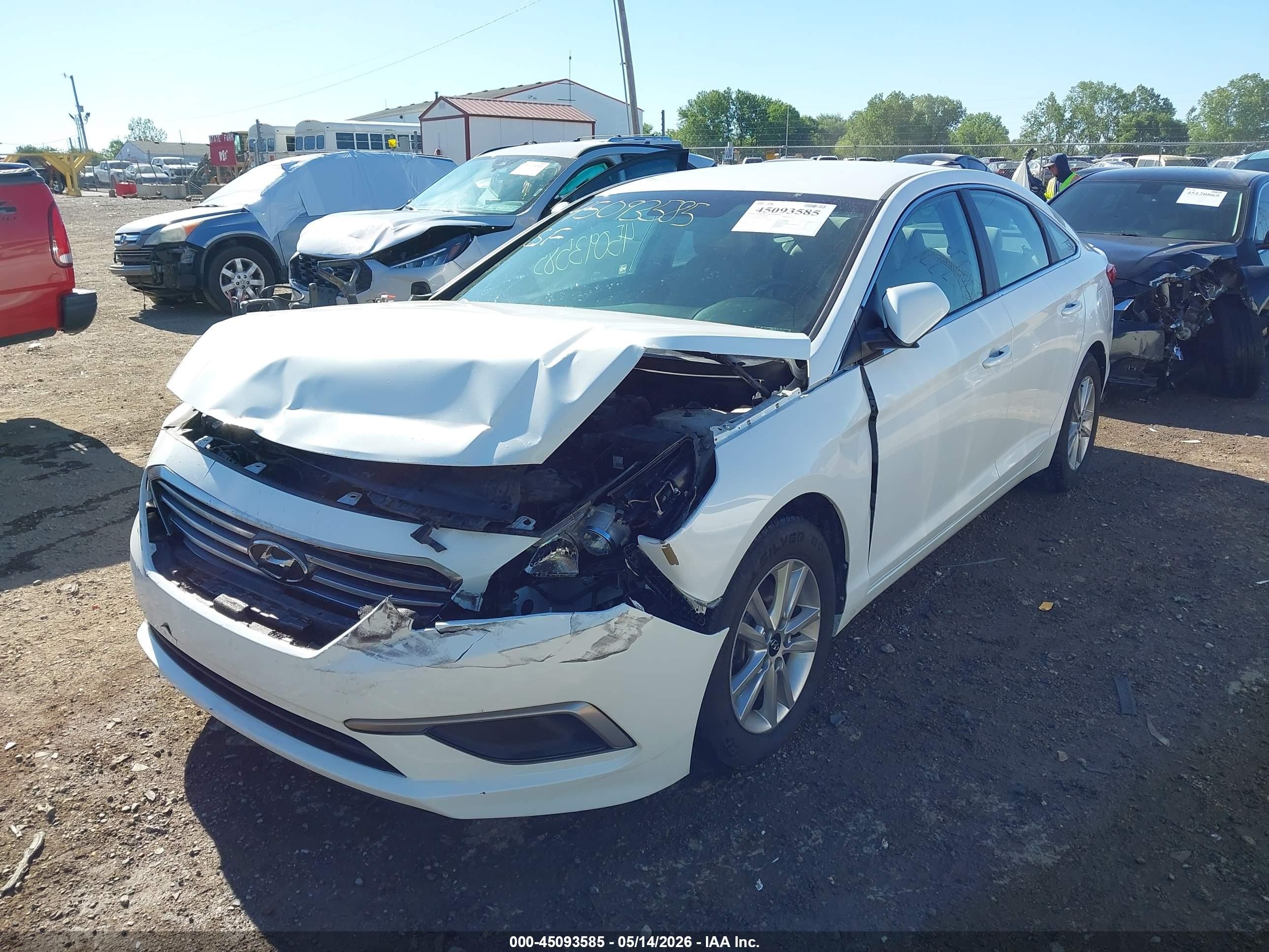 2017 Hyundai Sonata White vin: 5NPE24AF8HH561104