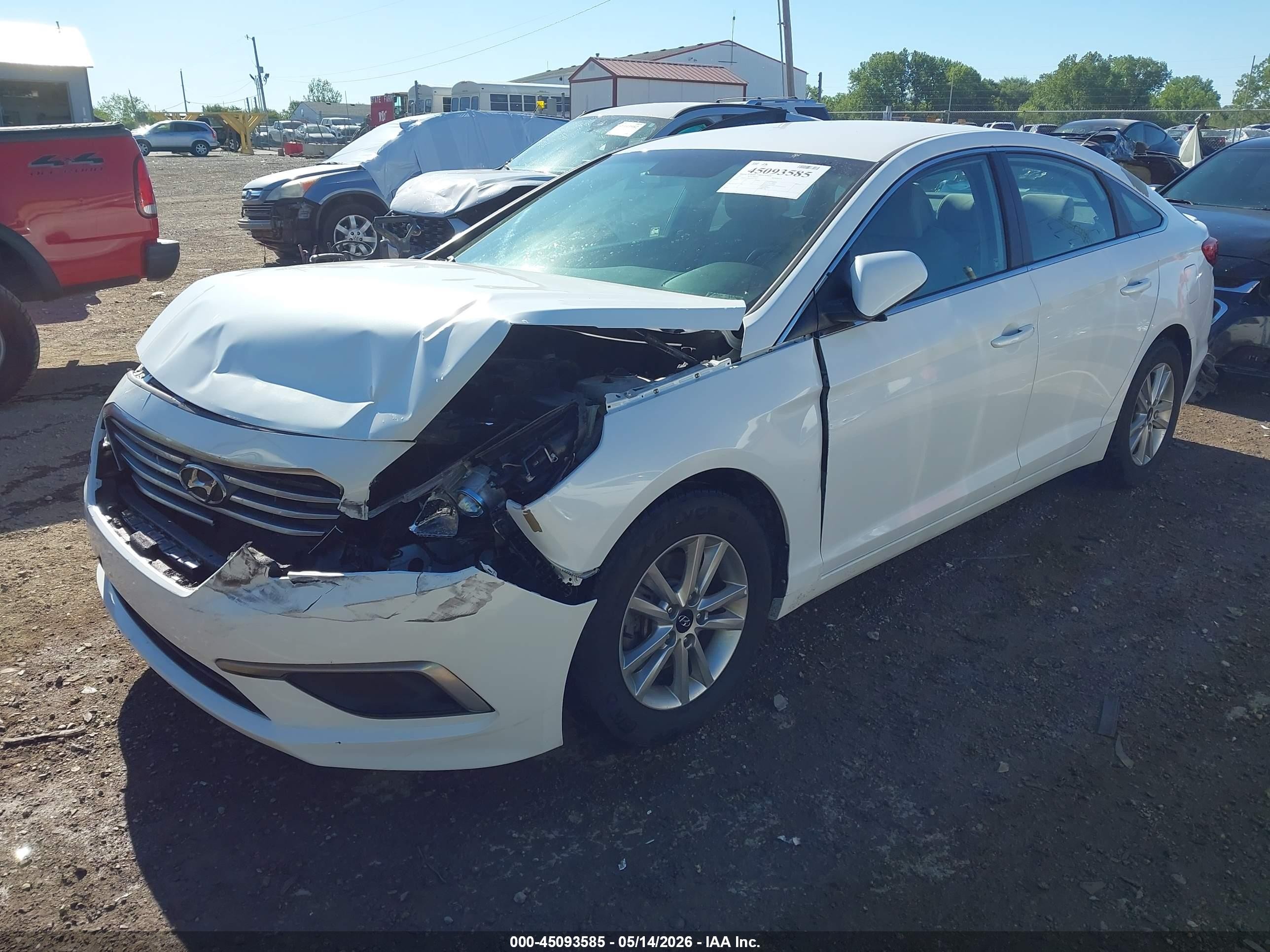 2017 Hyundai Sonata White vin: 5NPE24AF8HH561104