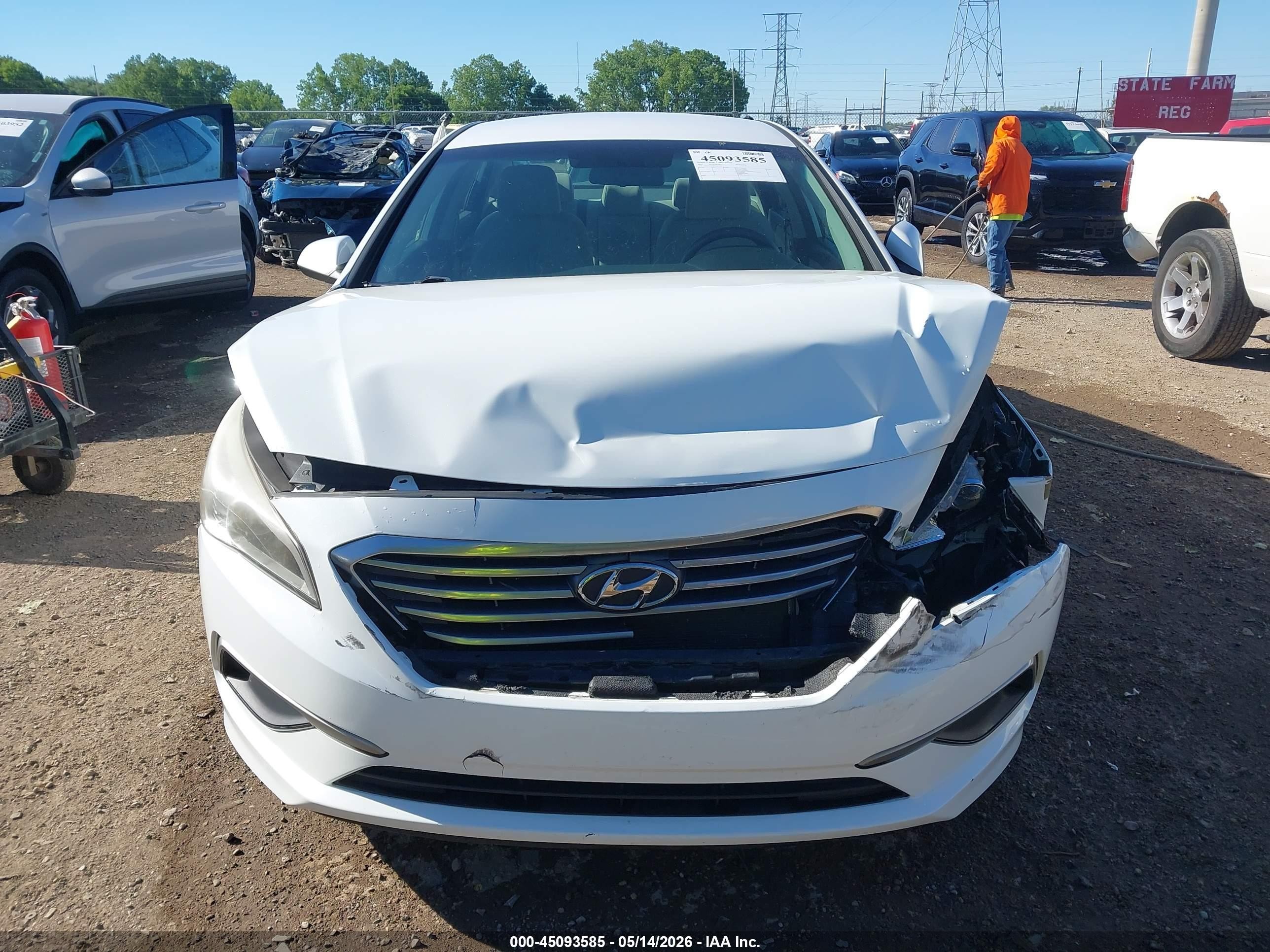 2017 Hyundai Sonata White vin: 5NPE24AF8HH561104